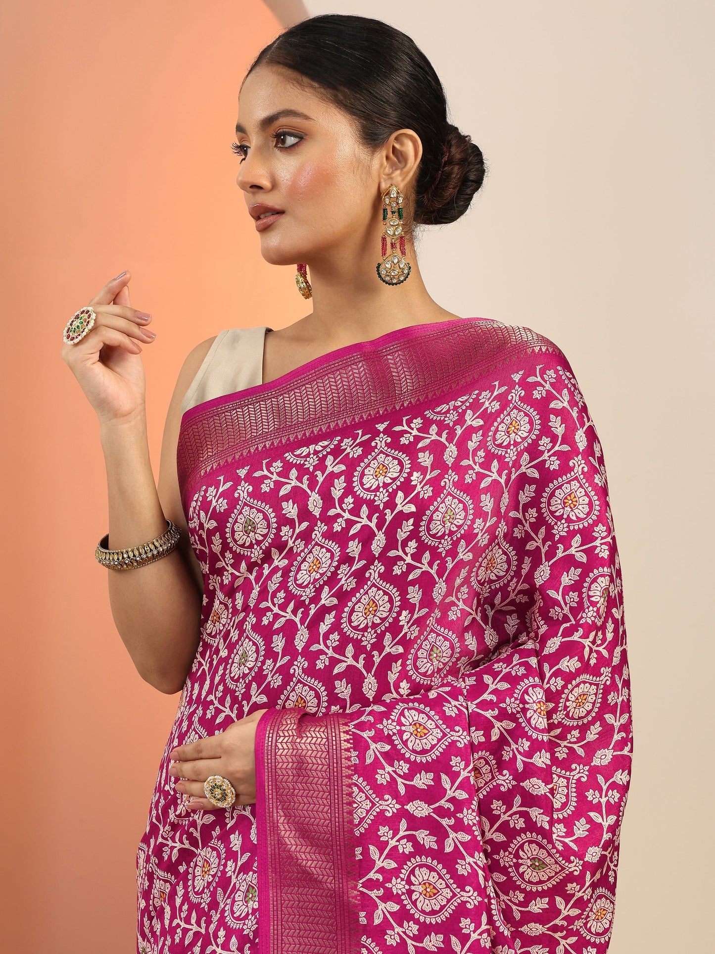 Maroon Printed Silk Blend Saree With Unstitched Blouse Piece