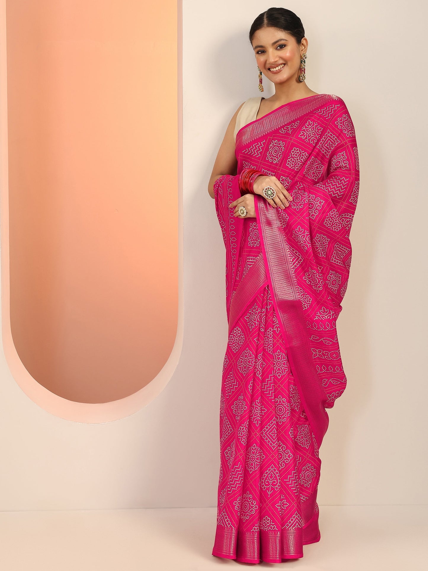 Pink Printed Silk Blend Saree With Unstitched Blouse Piece