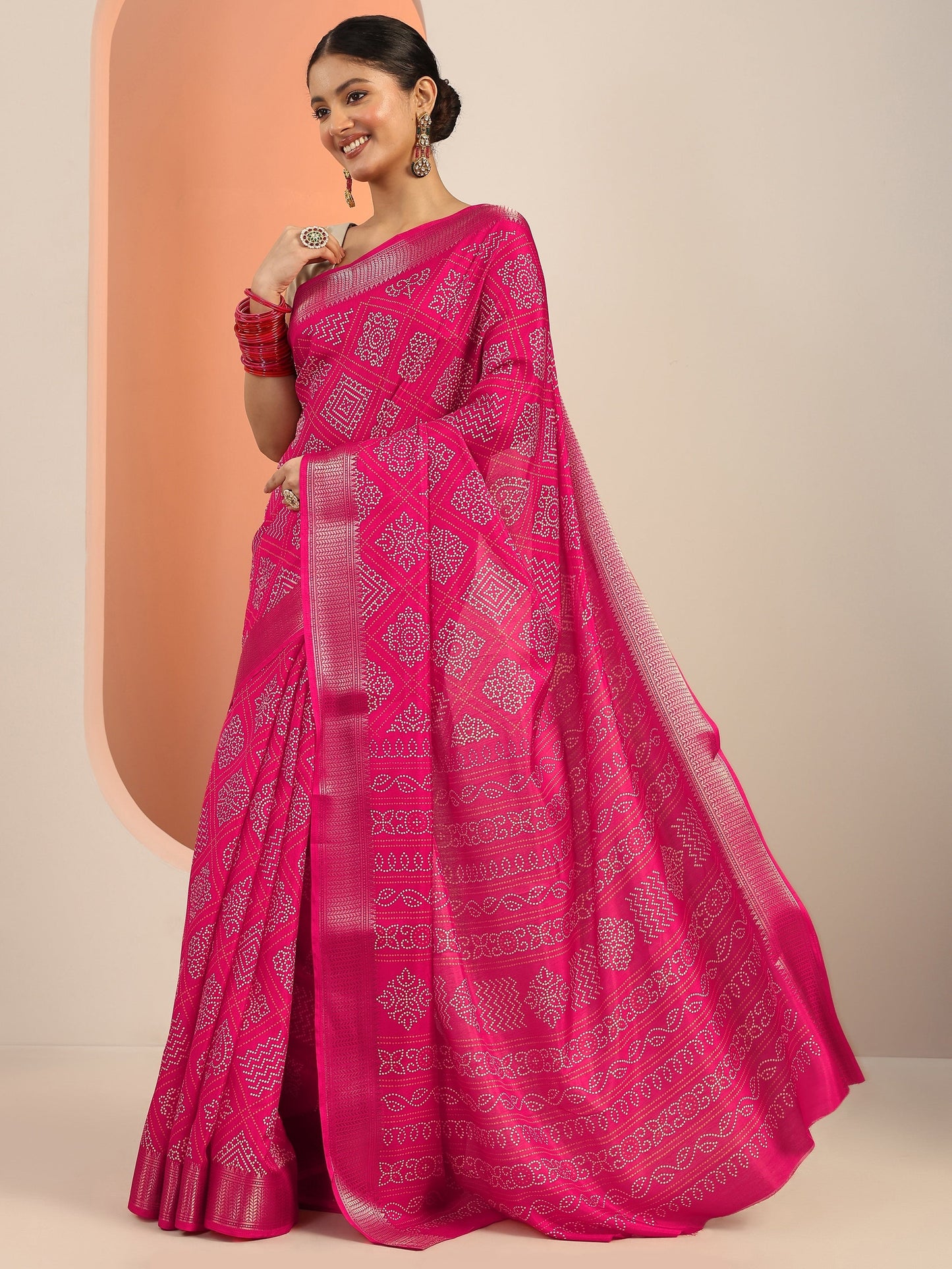 Pink Printed Silk Blend Saree With Unstitched Blouse Piece
