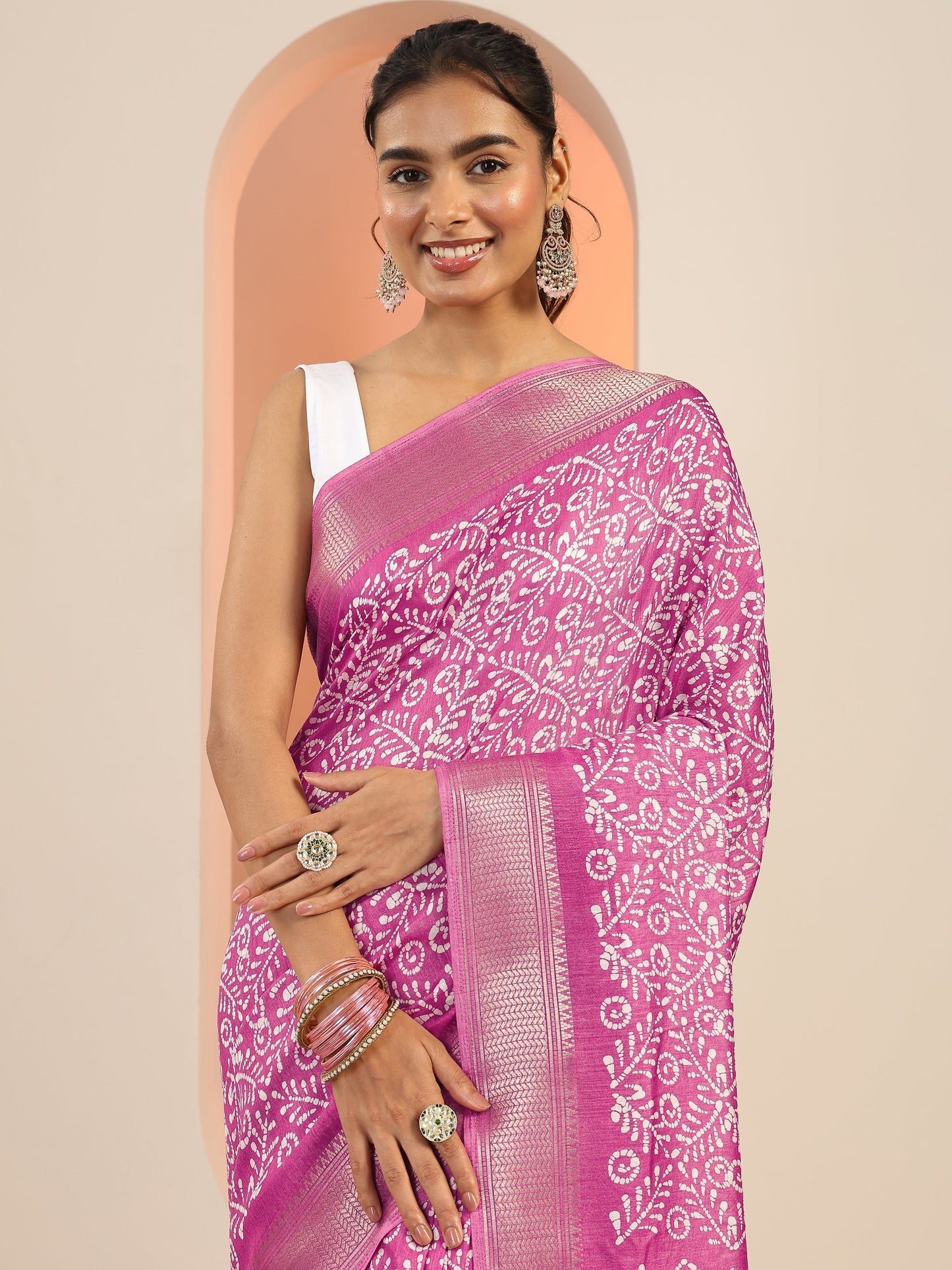 Lavender Printed Silk Blend Saree With Unstitched Blouse Piece