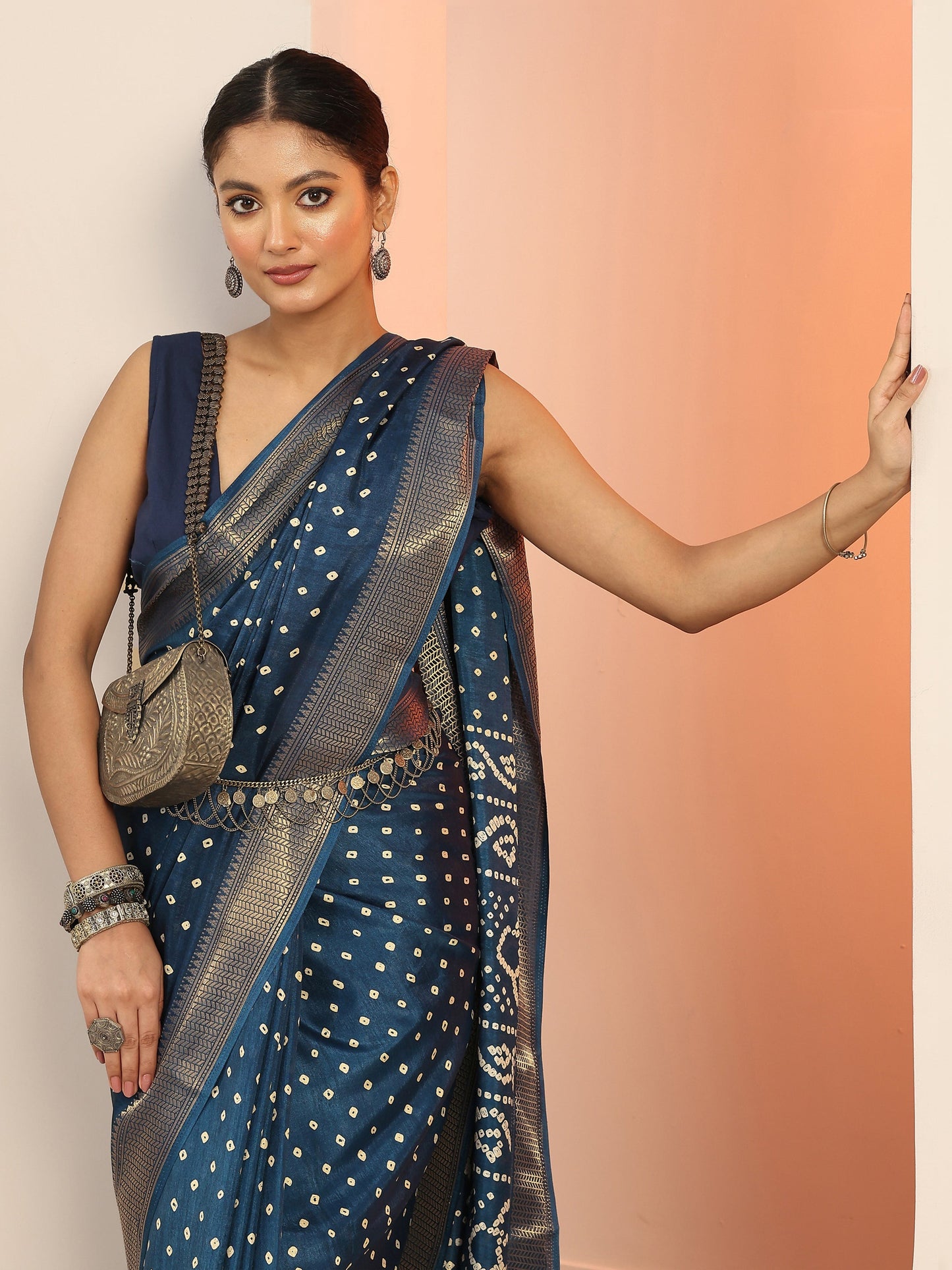 Blue Printed Silk Blend Saree With Unstitched Blouse Piece
