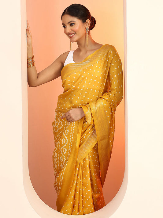 Mustard Printed Silk Blend Saree With Unstitched Blouse Piece