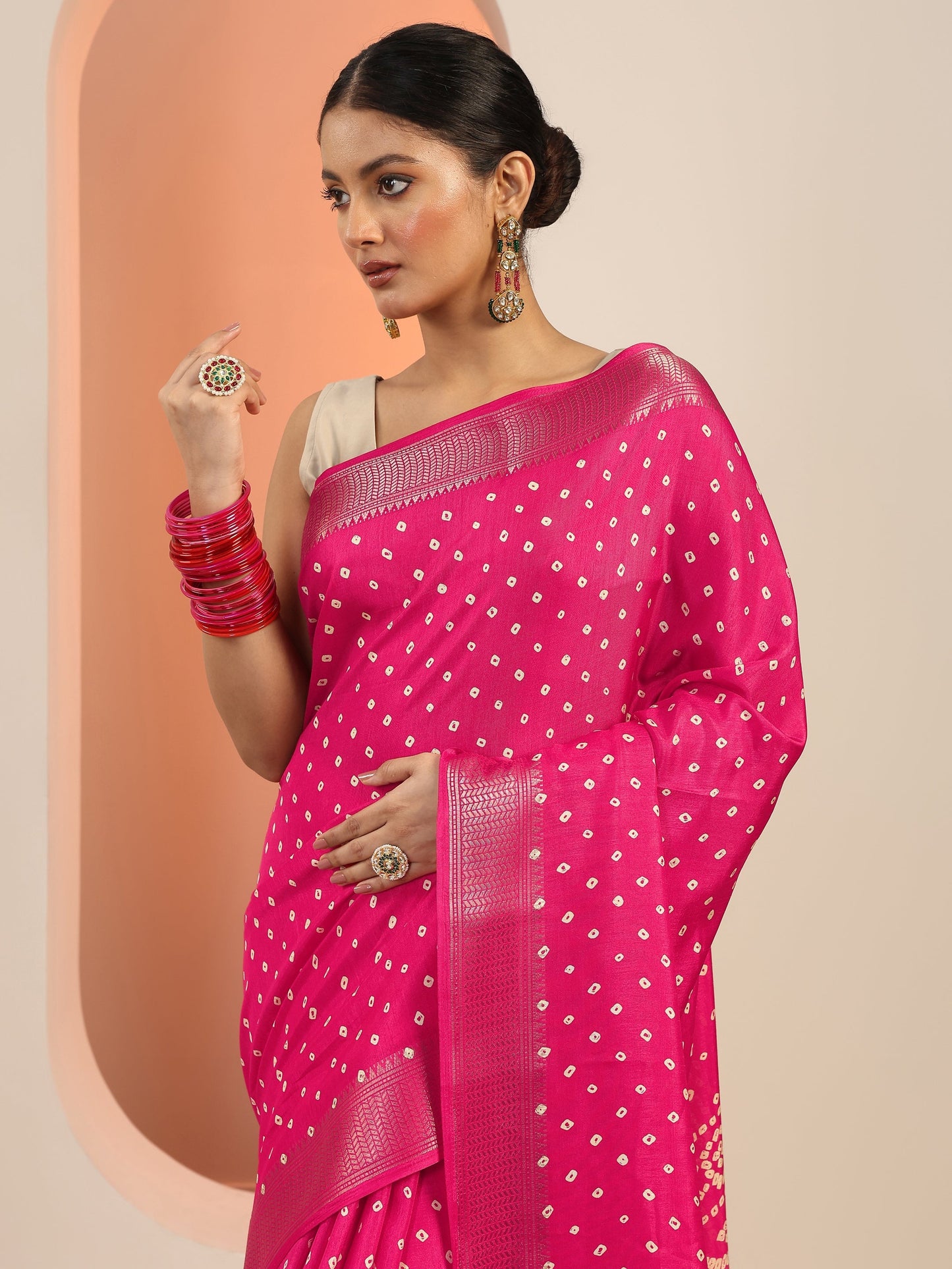 Pink Printed Silk Blend Saree With Unstitched Blouse Piece