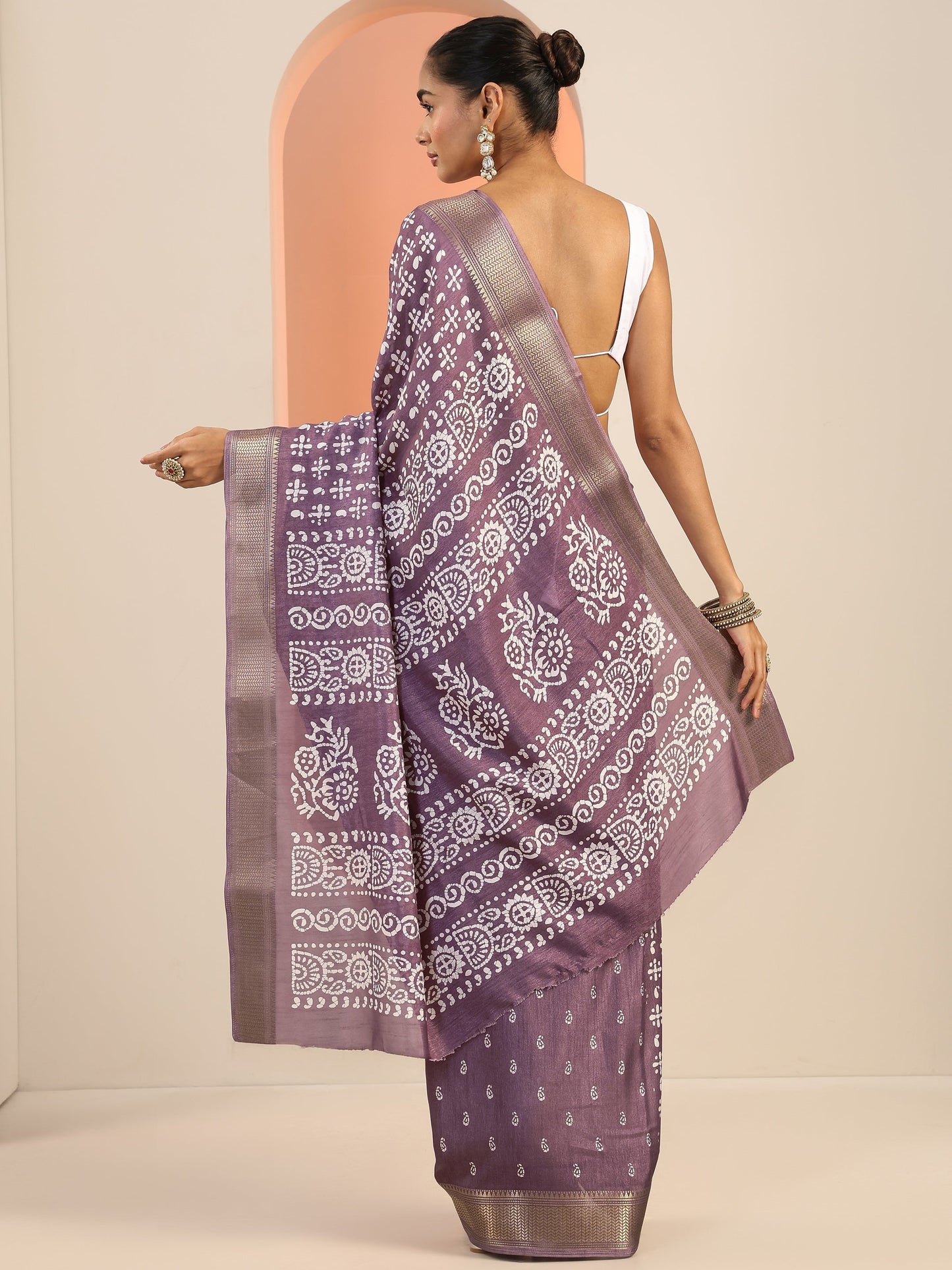 Mauve Printed Silk Blend Saree With Unstitched Blouse Piece