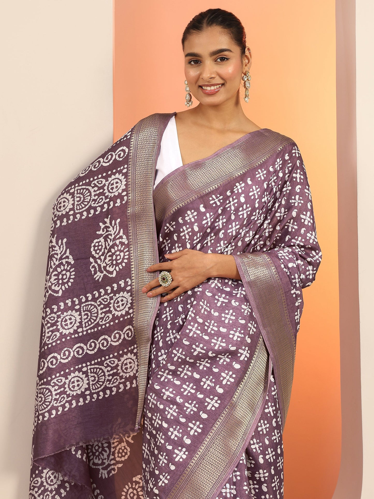 Mauve Printed Silk Blend Saree With Unstitched Blouse Piece