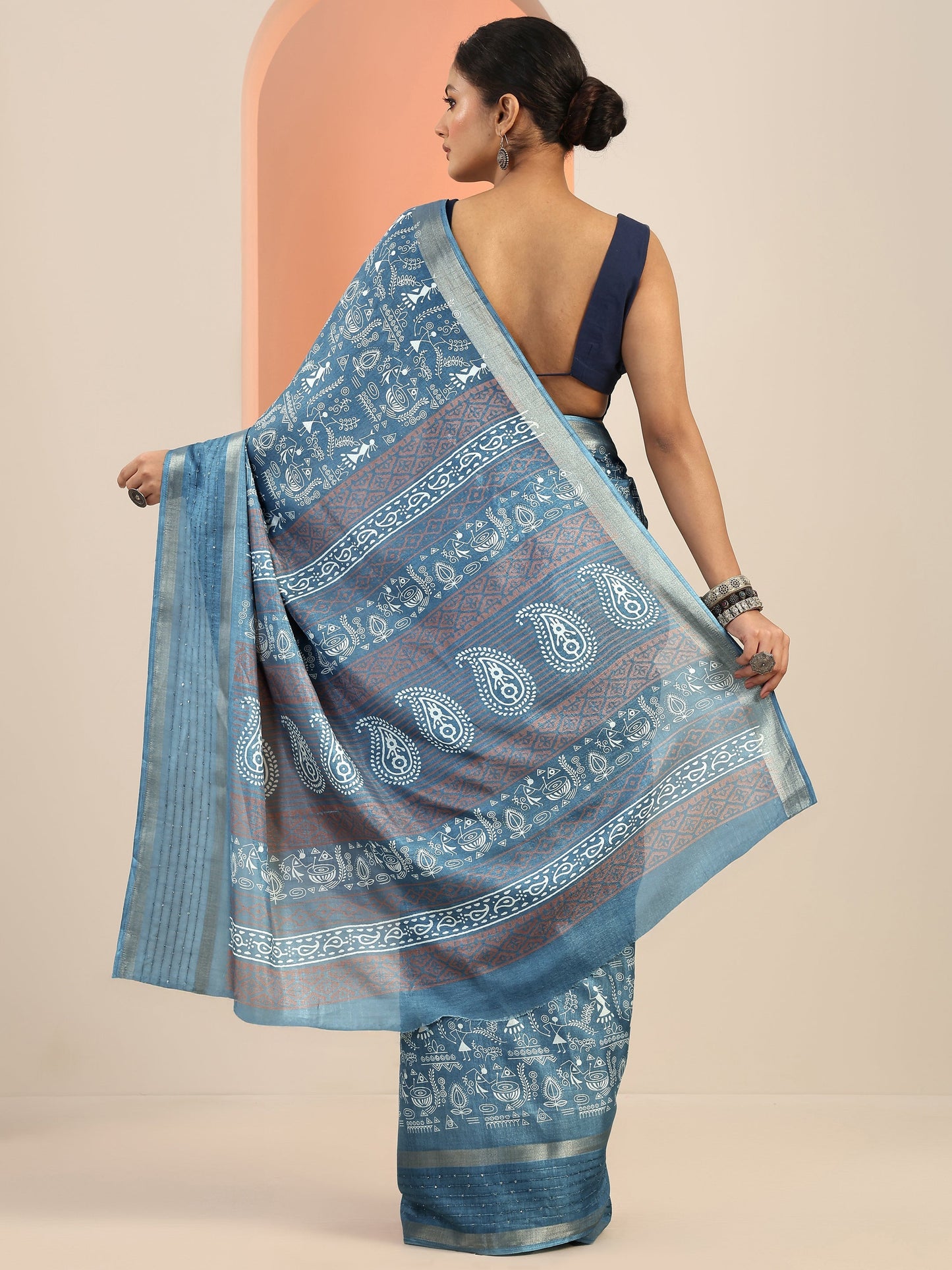 Blue Printed Silk Blend Saree With Unstitched Blouse Piece