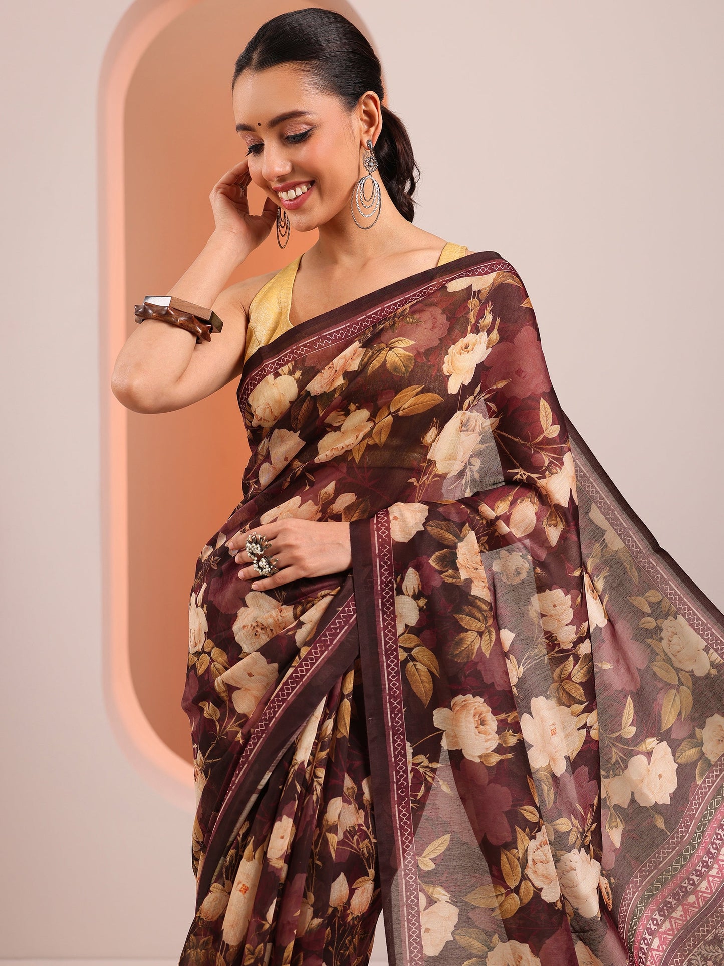 Brown Printed Silk Blend Saree With Unstitched Blouse Piece
