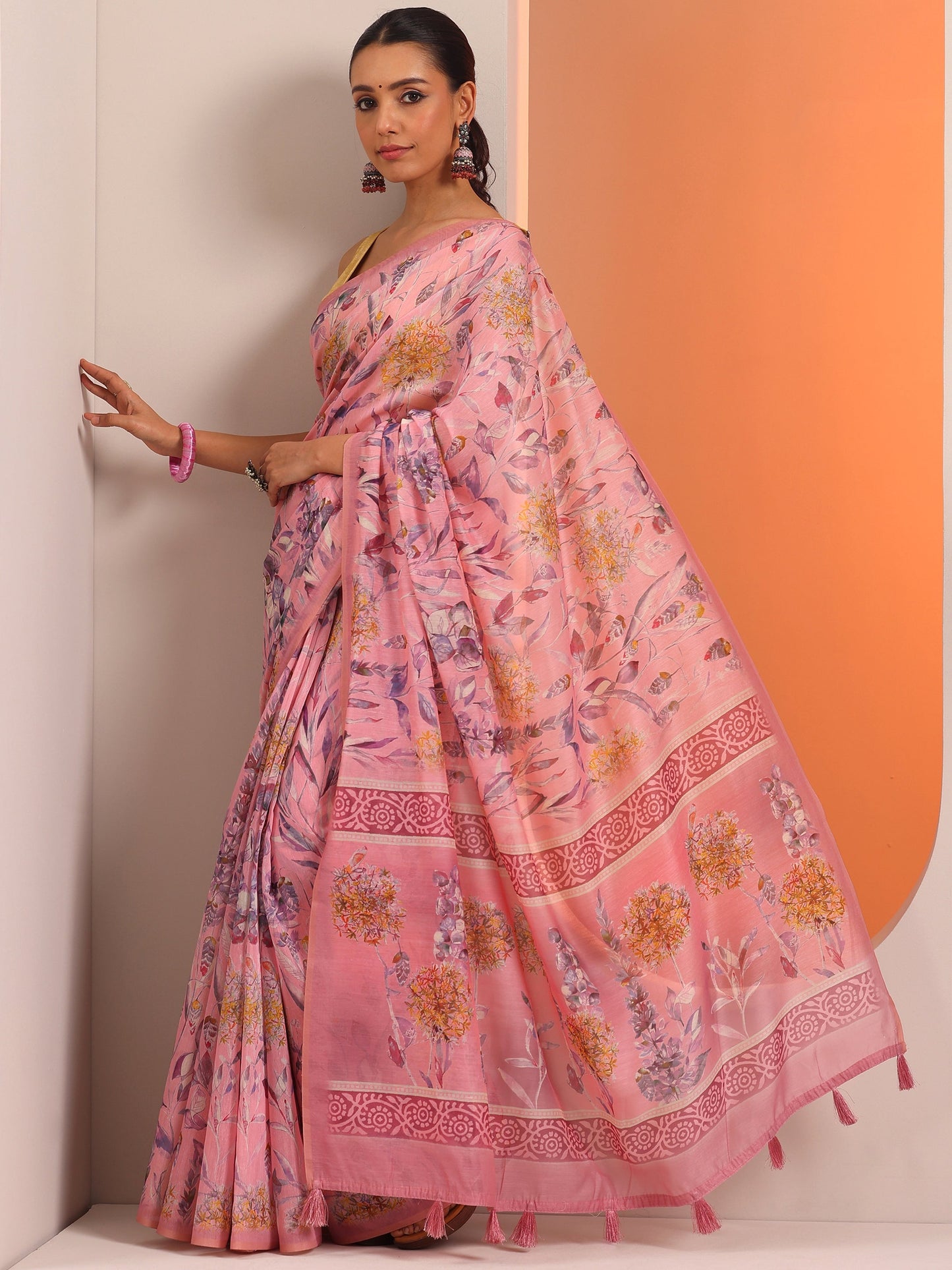 Pink Printed Silk Blend Saree With Unstitched Blouse Piece