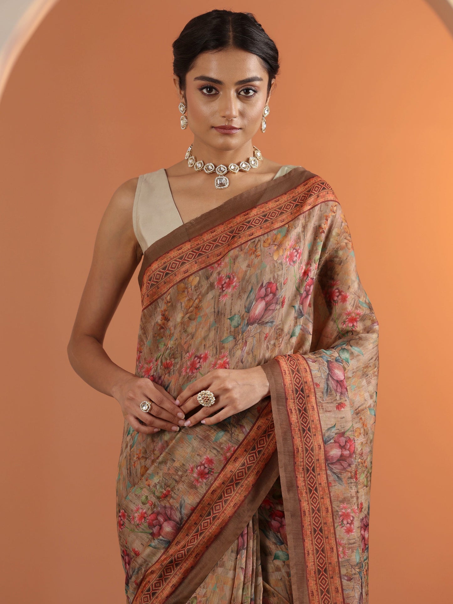 Rust Printed Silk Blend Saree With Unstitched Blouse Piece