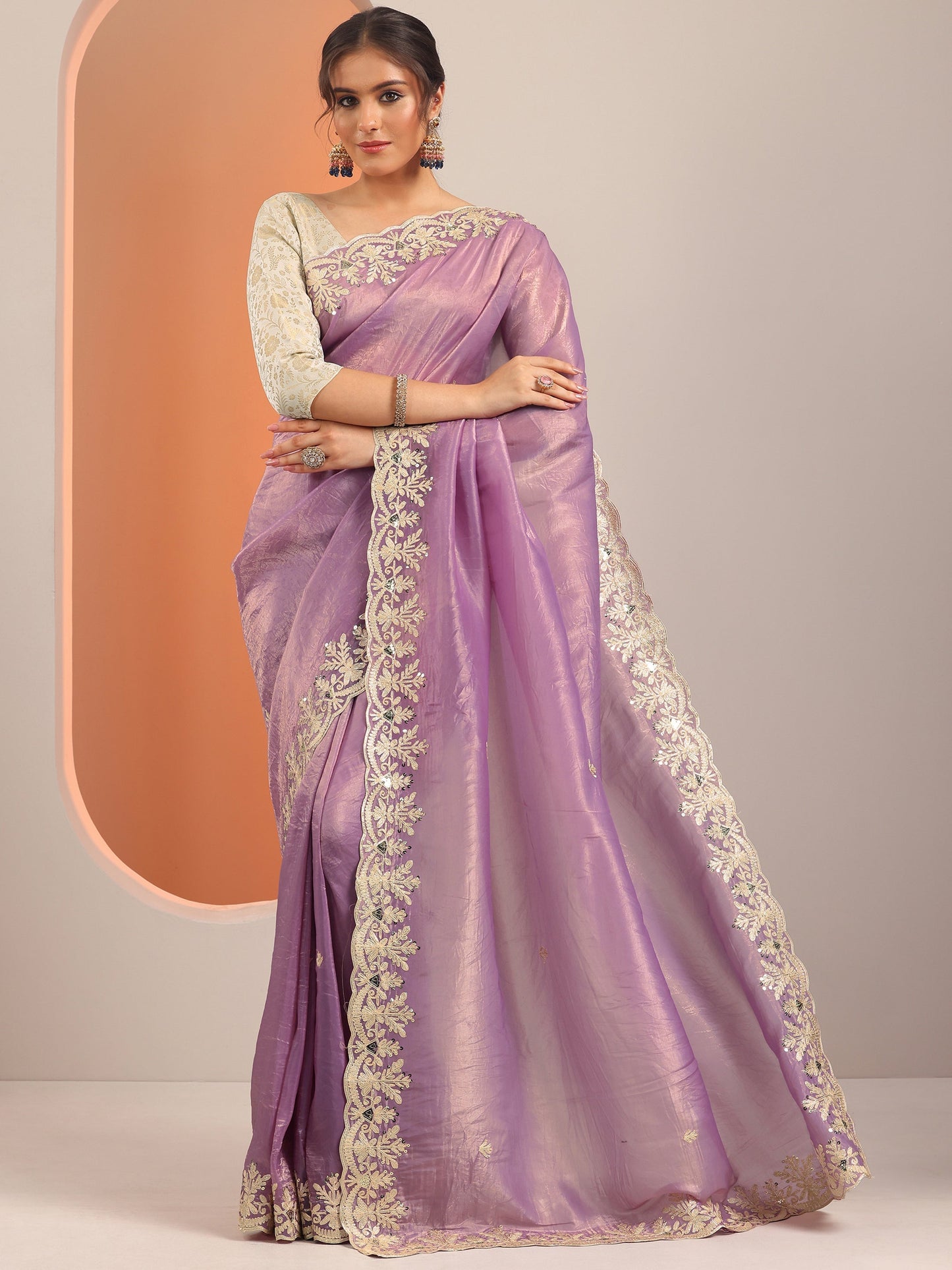 Lavender Embroidered Organza Saree With Unstitched Blouse Piece