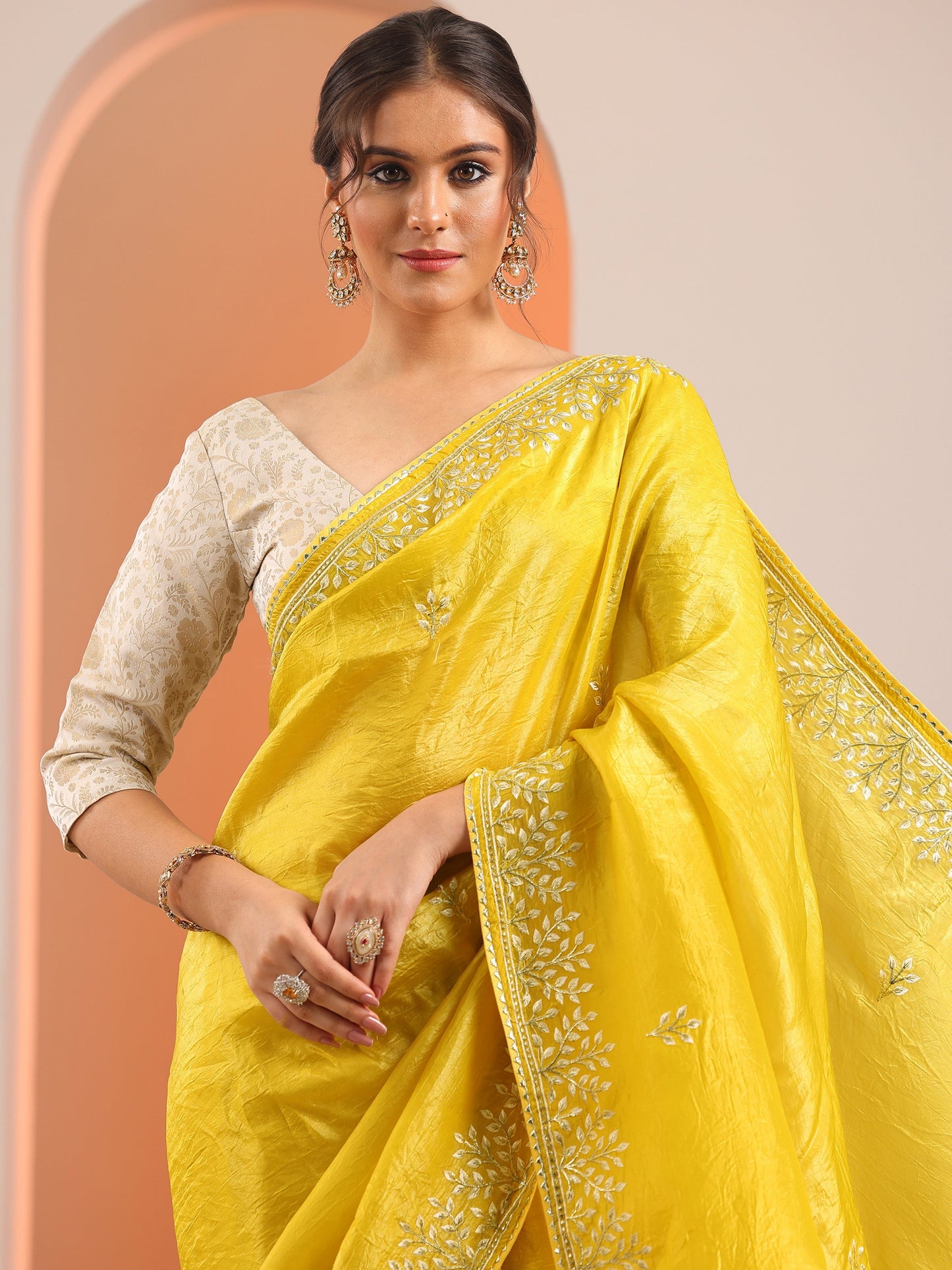 Yellow Embroidered Organza Saree With Unstitched Blouse Piece