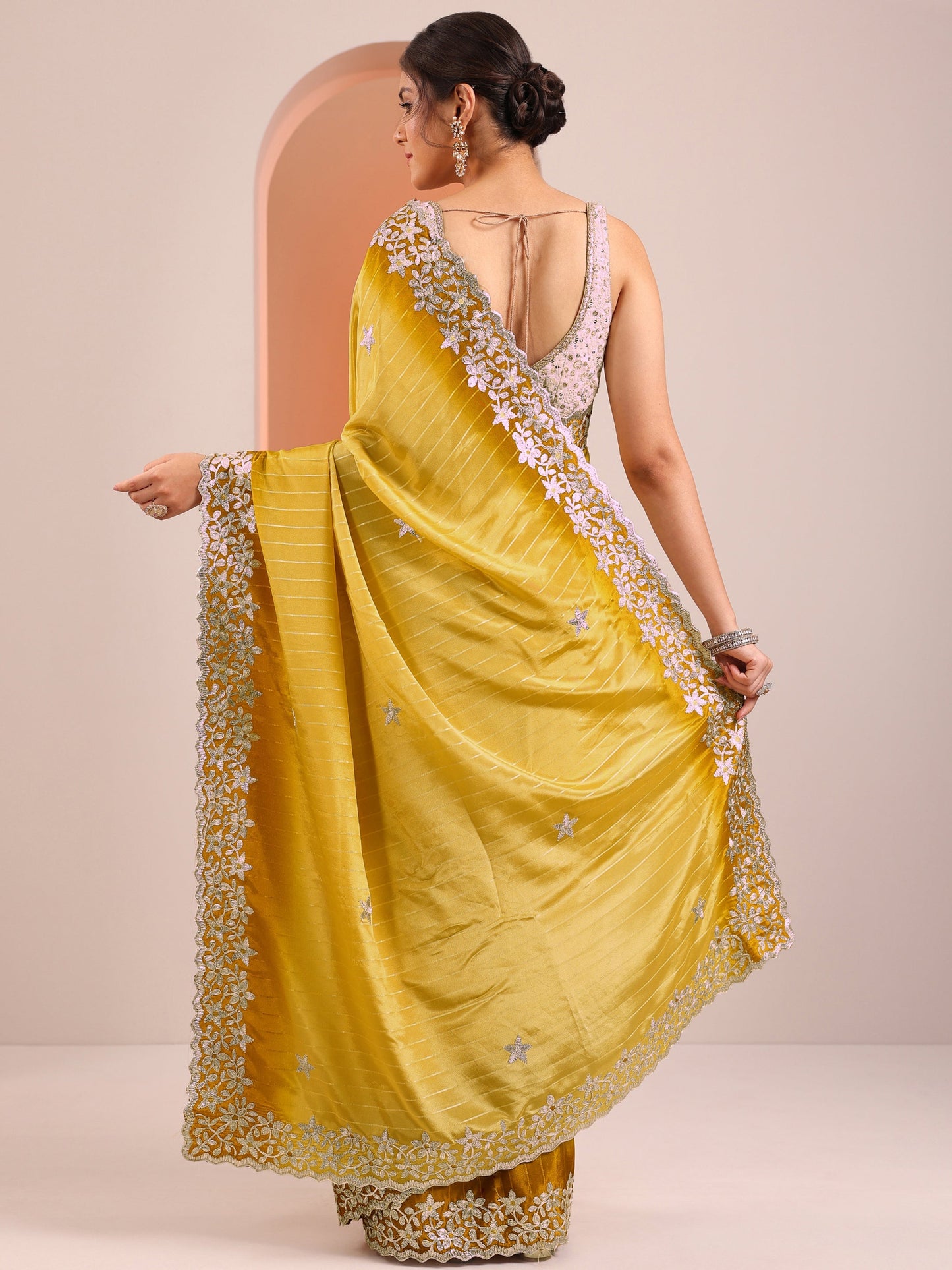 Yellow Embellished Crepe Saree With Unstitched Blouse Piece