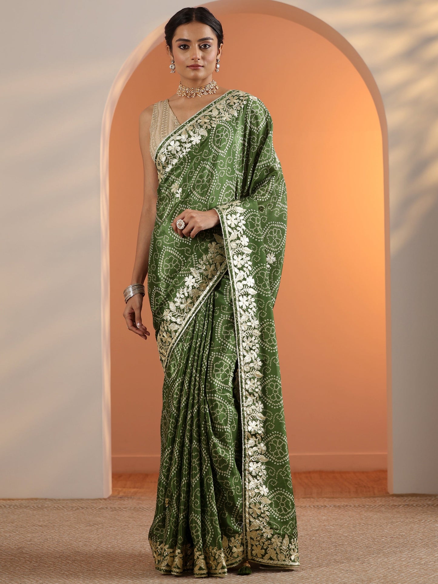 Olive Bandhani Printed Chinon Saree With Unstitched Blouse Piece