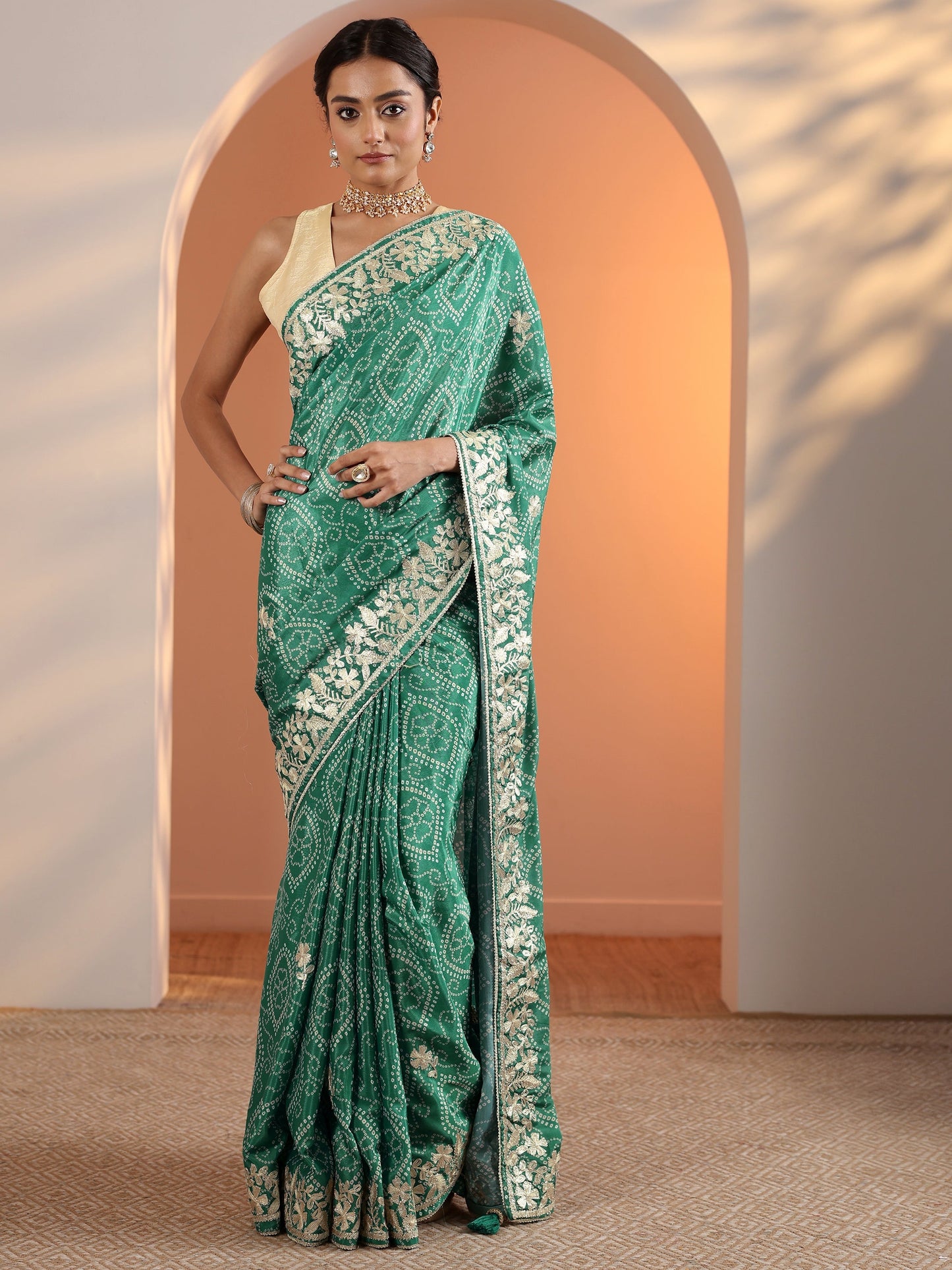 Green Bandhani Printed Chinon Saree With Unstitched Blouse Piece
