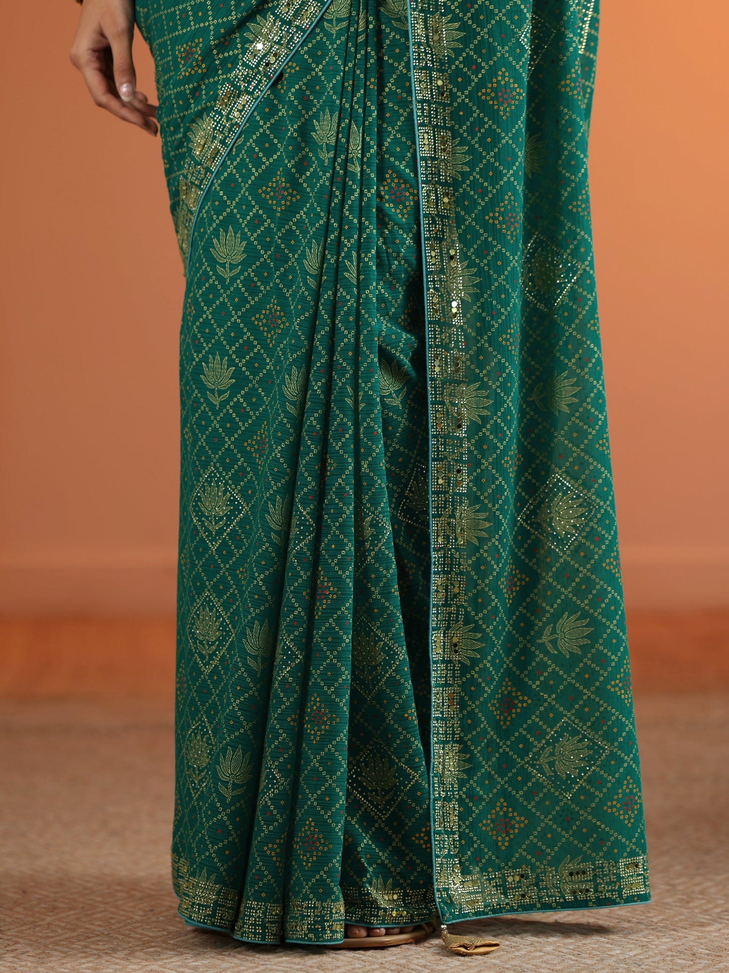 Green Printed Georgette Saree With Unstitched Blouse Piece
