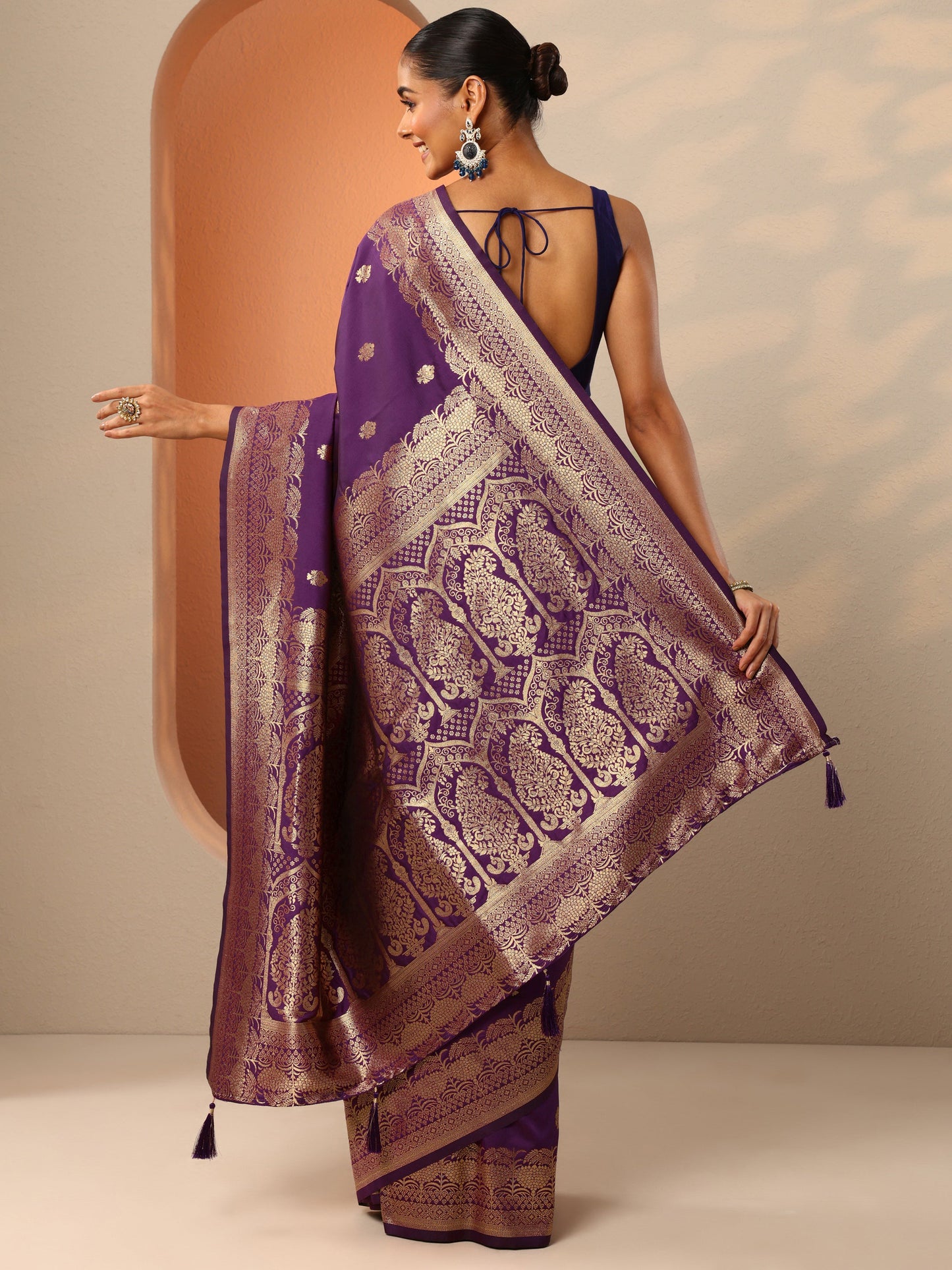 Purple Woven Design Banarasi Silk Blend Saree With Unstitched Blouse Piece