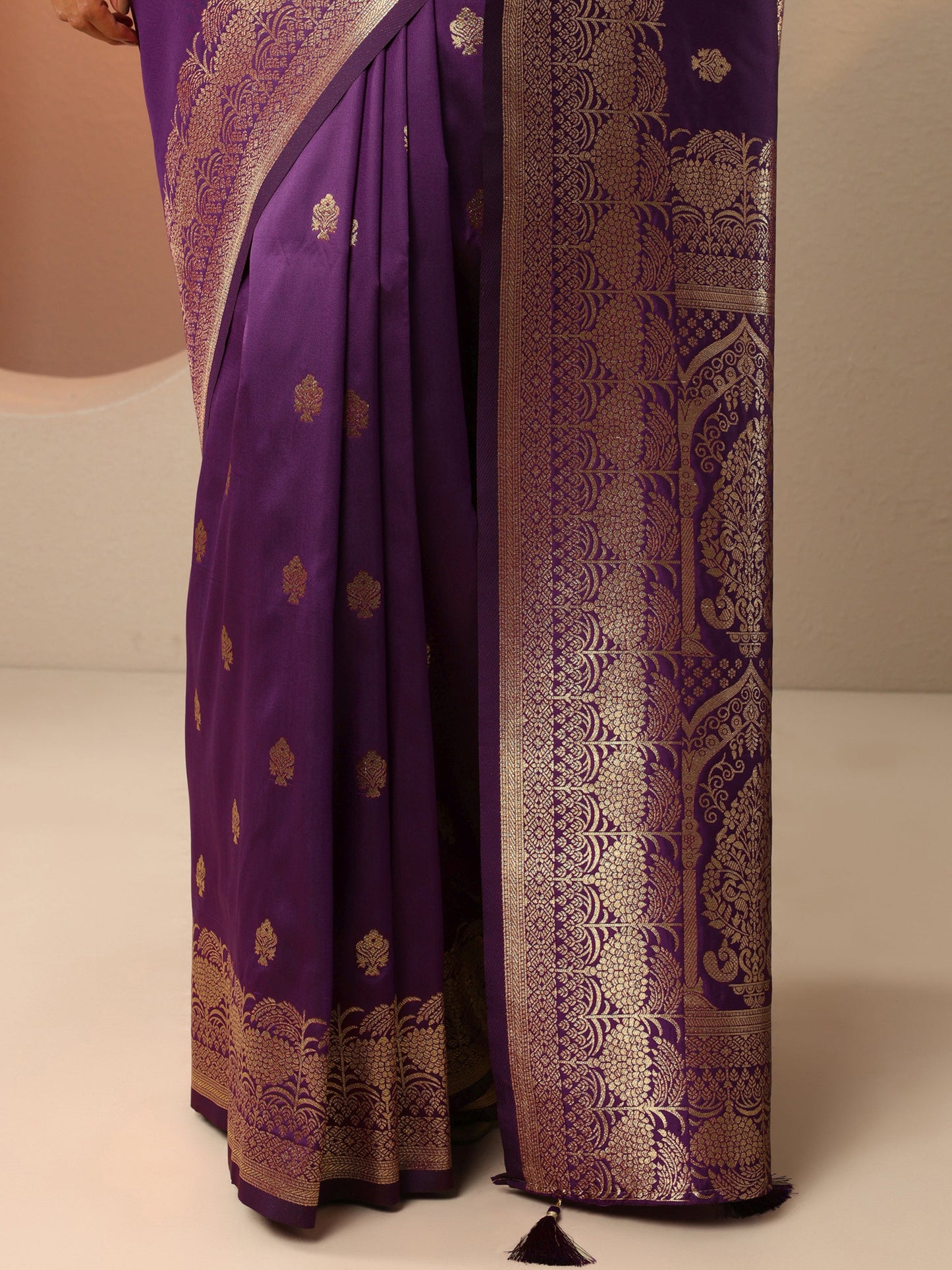 Purple Woven Design Banarasi Silk Blend Saree With Unstitched Blouse Piece