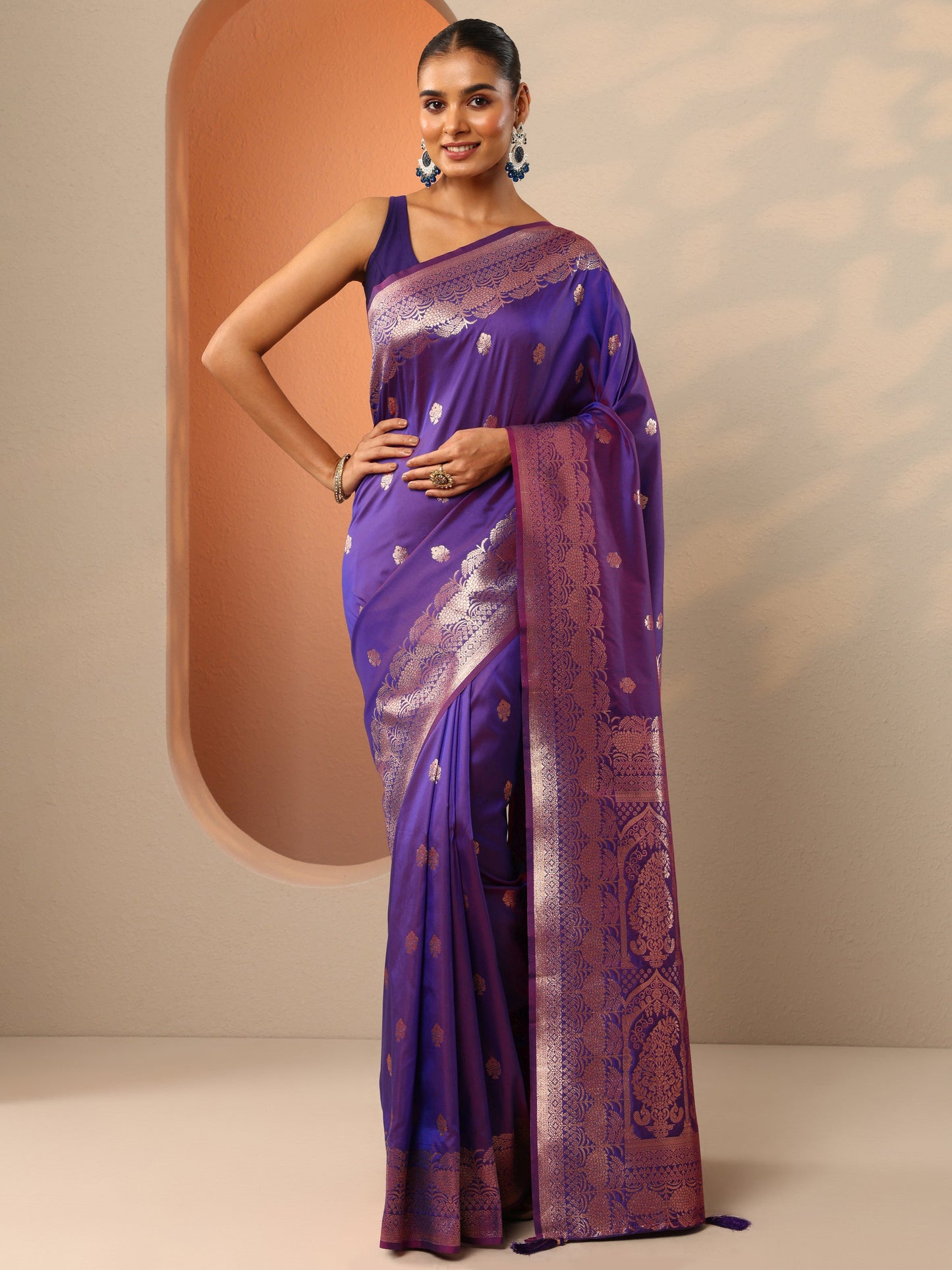 Purple Woven Design Banarasi Silk Blend Saree With Unstitched Blouse Piece