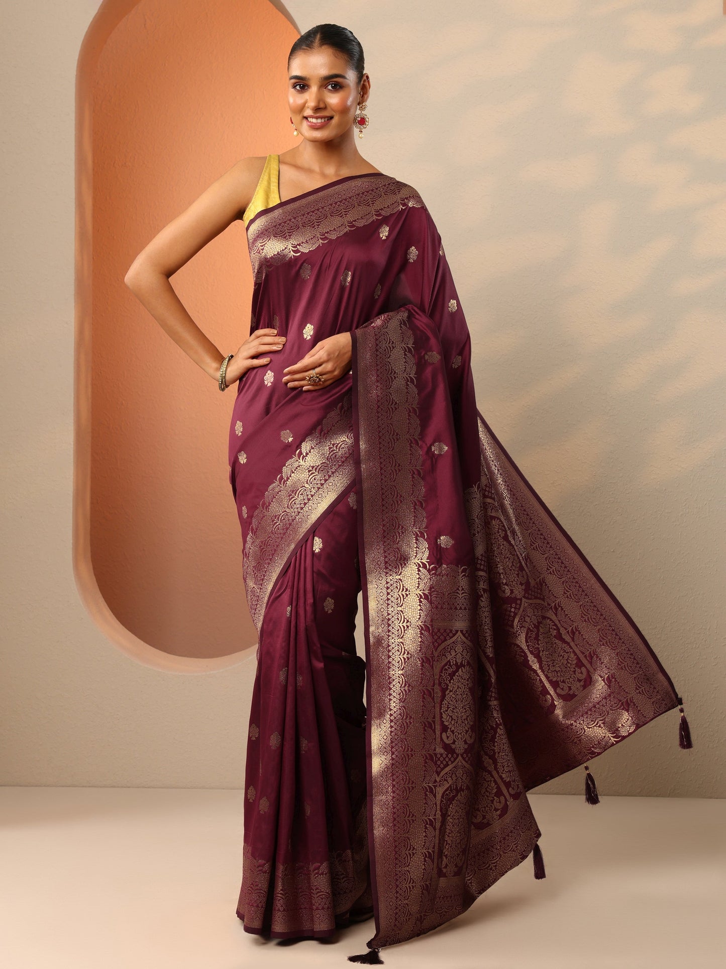 Maroon Woven Design Banarasi Silk Blend Saree With Unstitched Blouse Piece