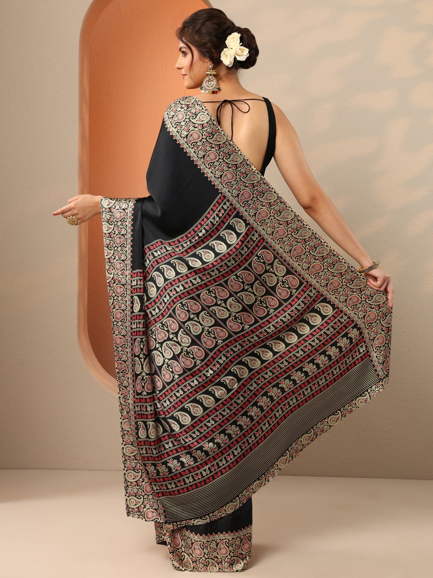 Black Solid Satin Saree With Unstitched Blouse Piece