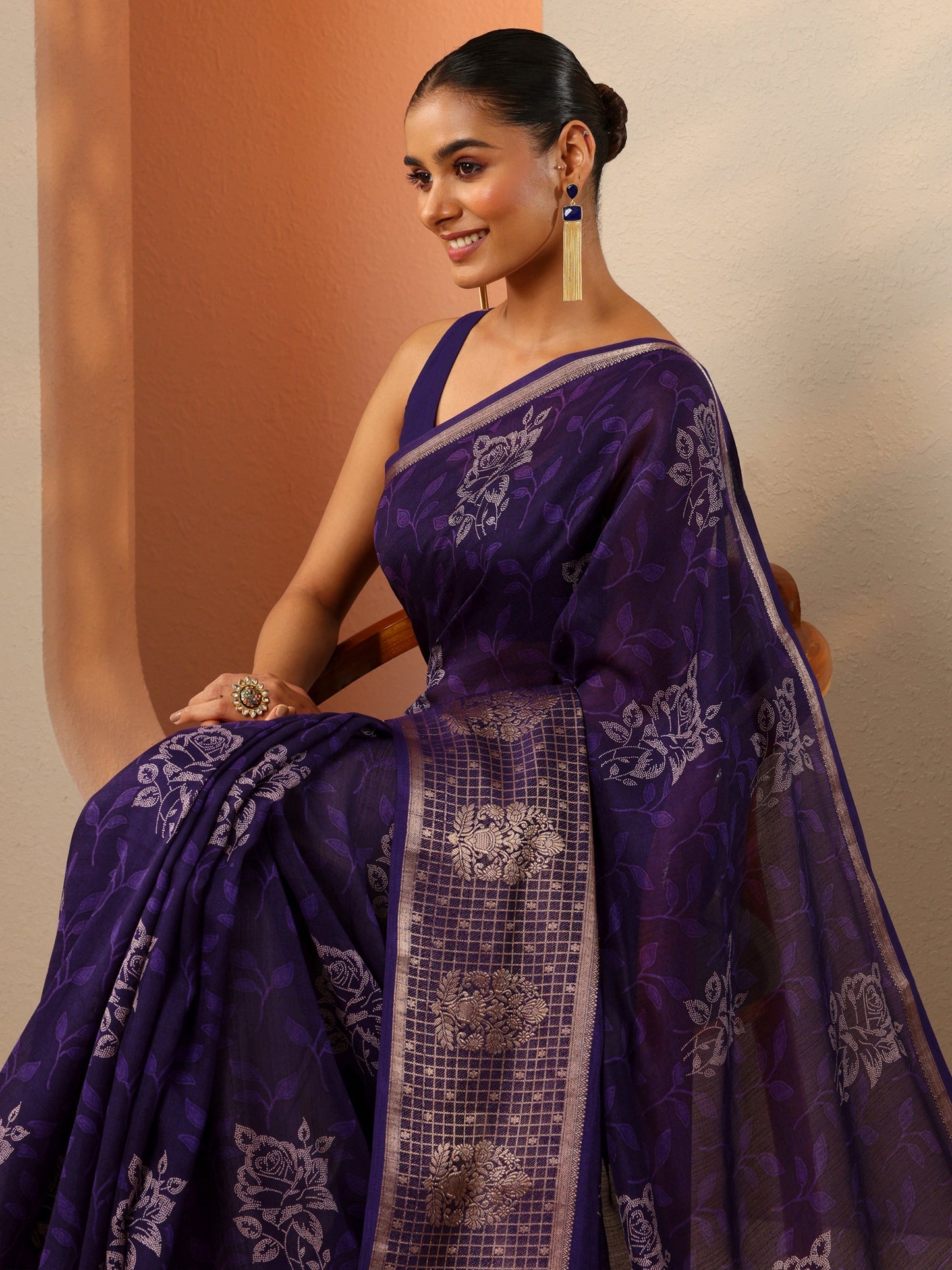 Purple Printed Georgette Saree With Unstitched Blouse Piece