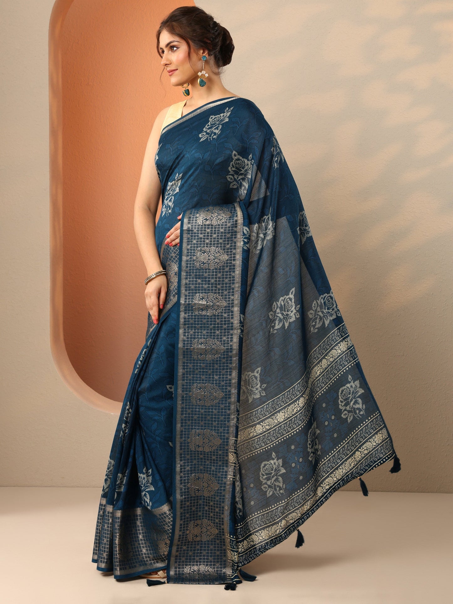 Blue Printed Georgette Saree With Unstitched Blouse Piece