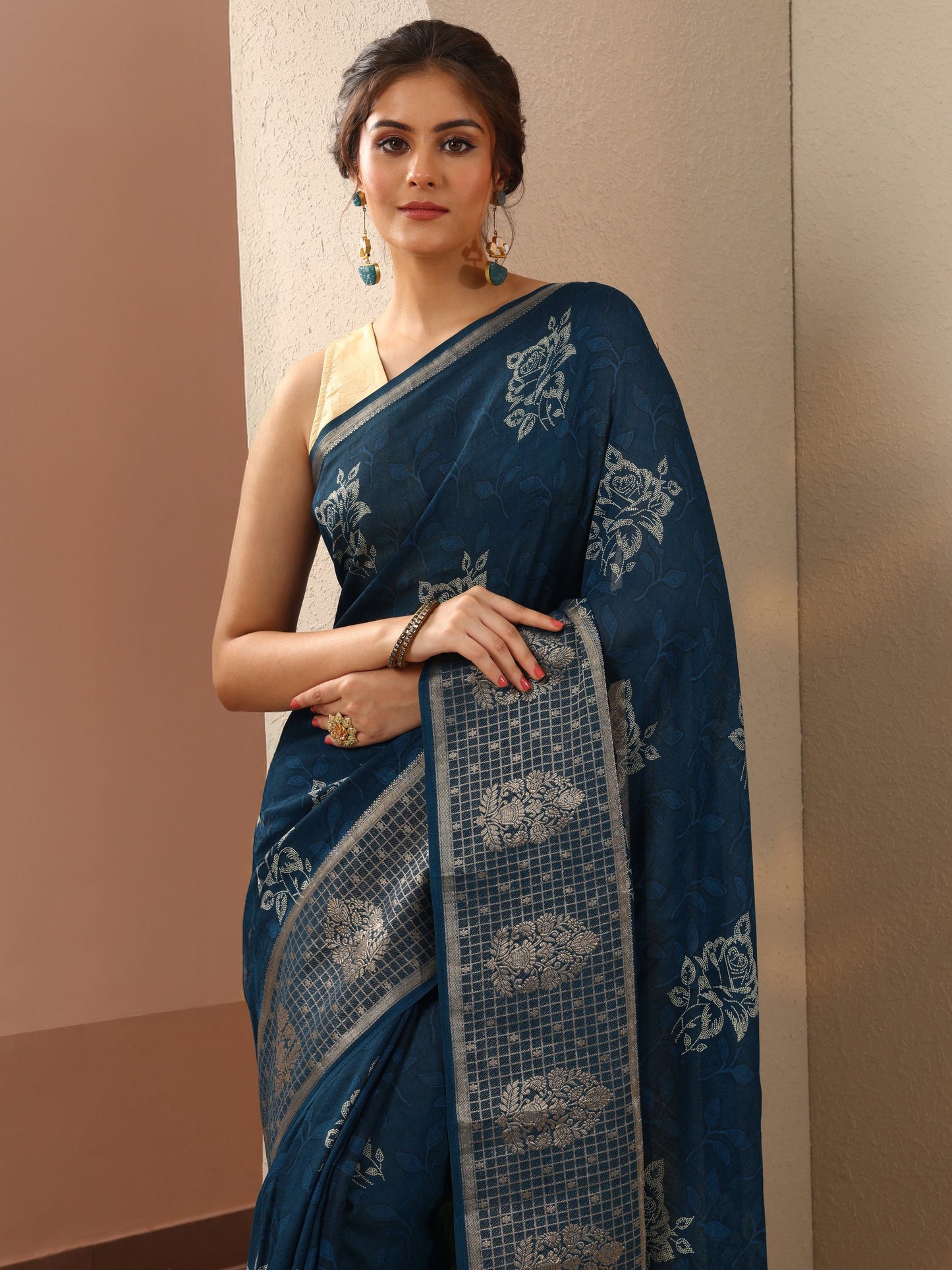Blue Printed Georgette Saree With Unstitched Blouse Piece