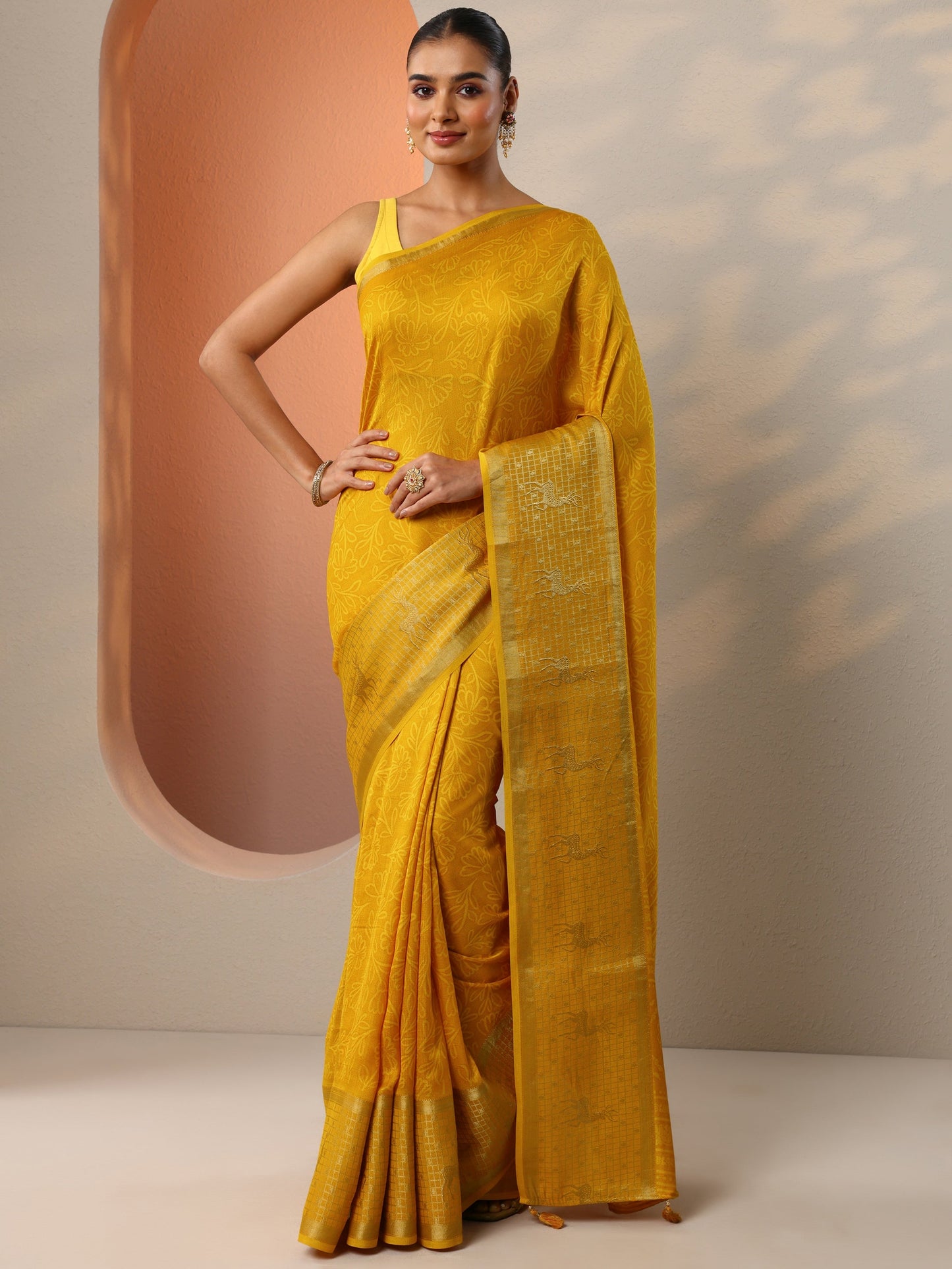 Mustard Printed Georgette Saree With Unstitched Blouse Piece