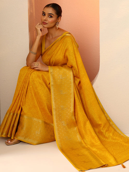Mustard Printed Georgette Saree With Unstitched Blouse Piece