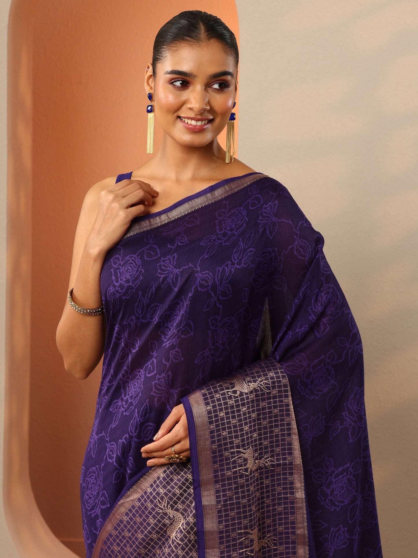 Purple Printed Georgette Saree With Unstitched Blouse Piece