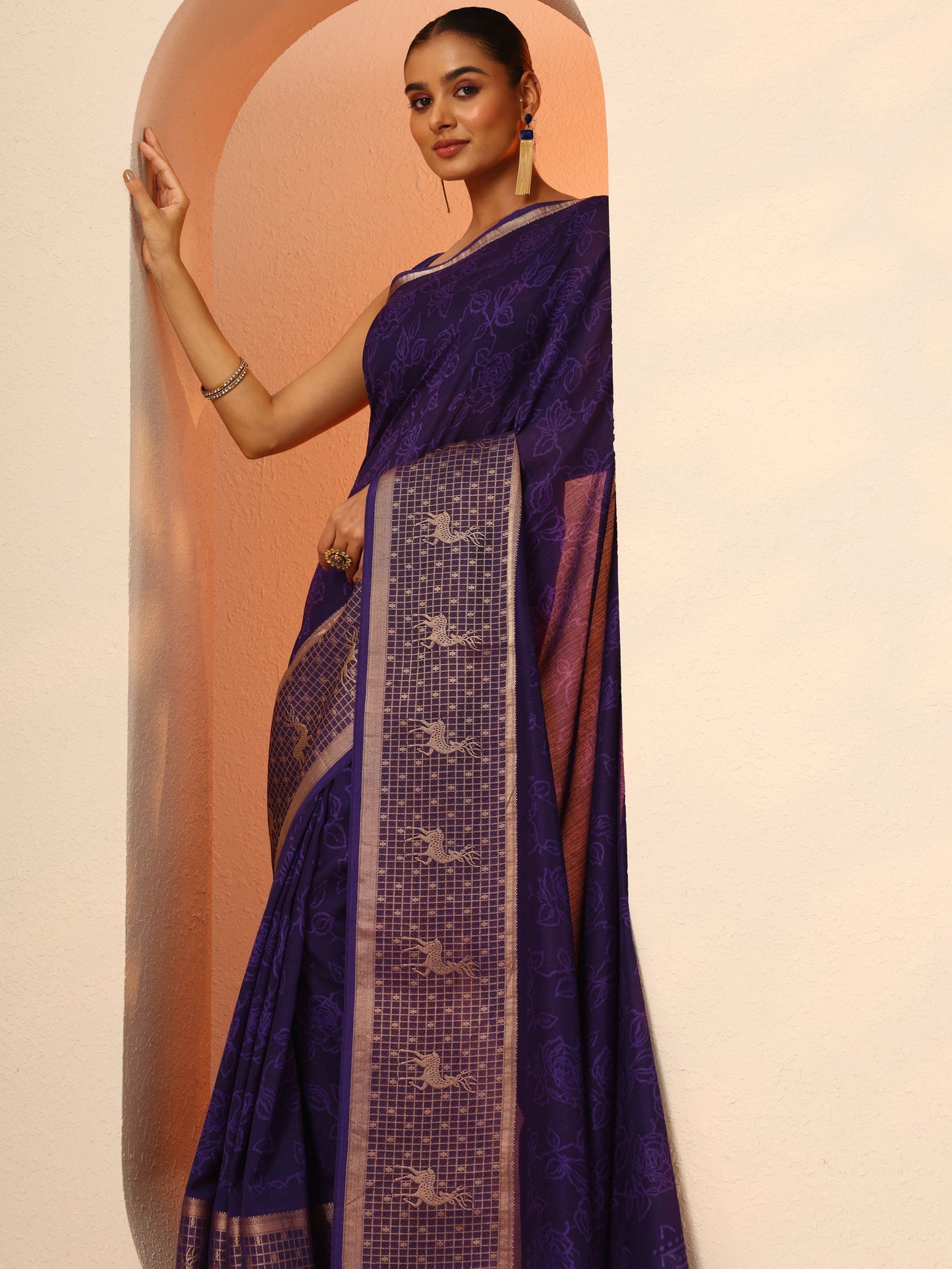 Purple Printed Georgette Saree With Unstitched Blouse Piece