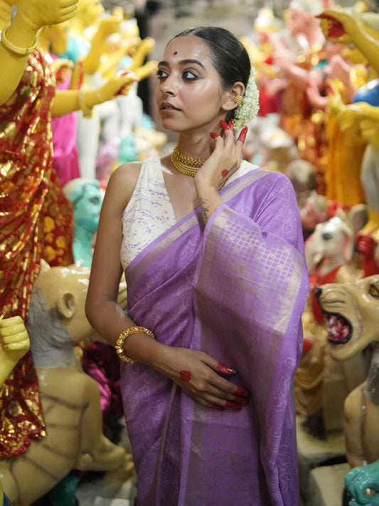 Lavender Printed Georgette Saree With Unstitched Blouse Piece
