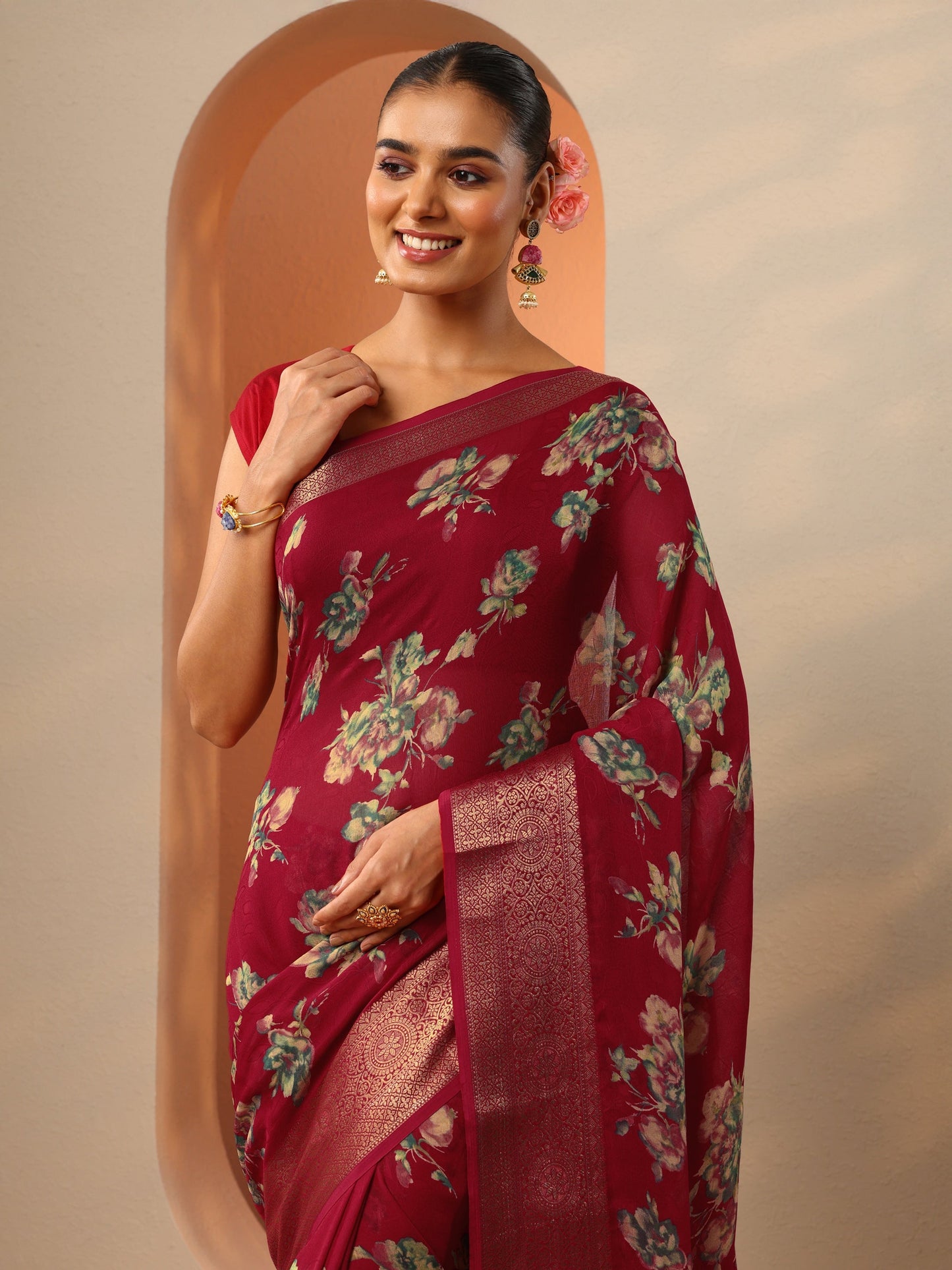 Red Printed Georgette Saree With Unstitched Blouse Piece