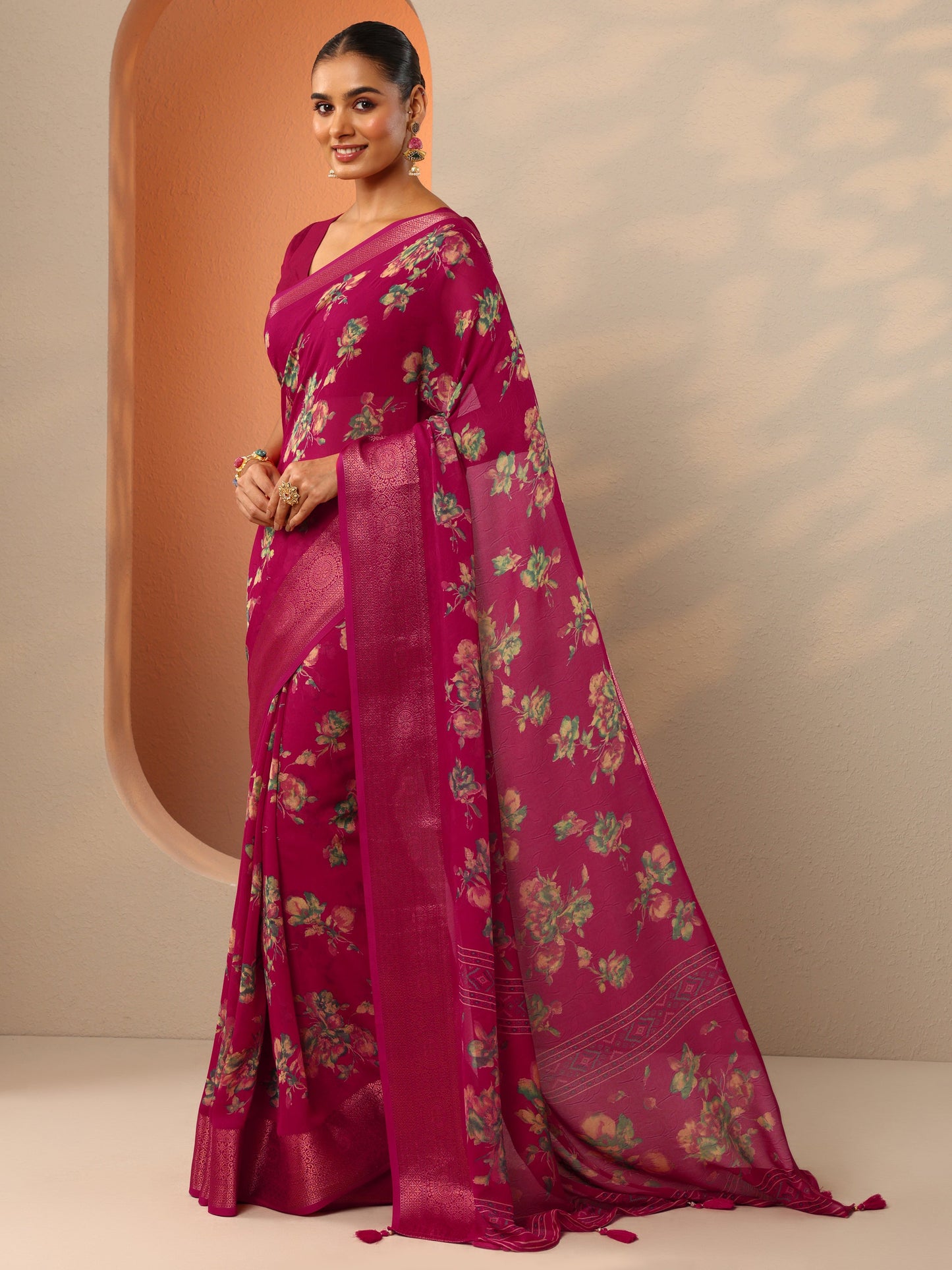 Pink Printed Georgette Saree With Unstitched Blouse Piece