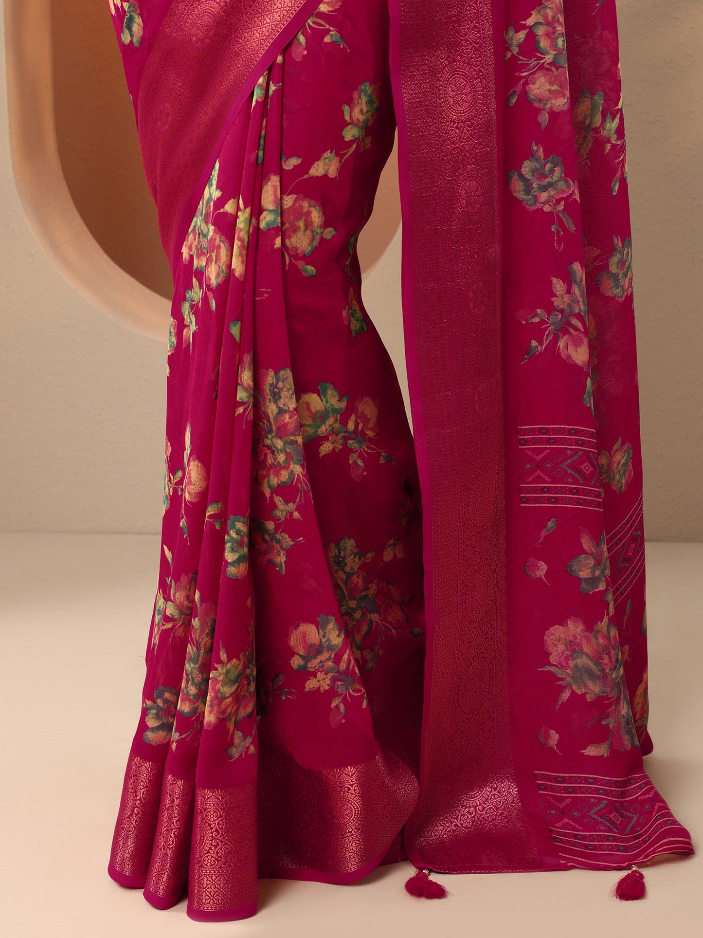 Pink Printed Georgette Saree With Unstitched Blouse Piece