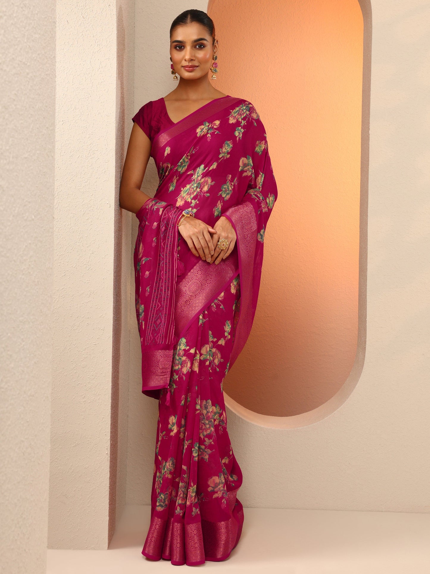 Pink Printed Georgette Saree With Unstitched Blouse Piece