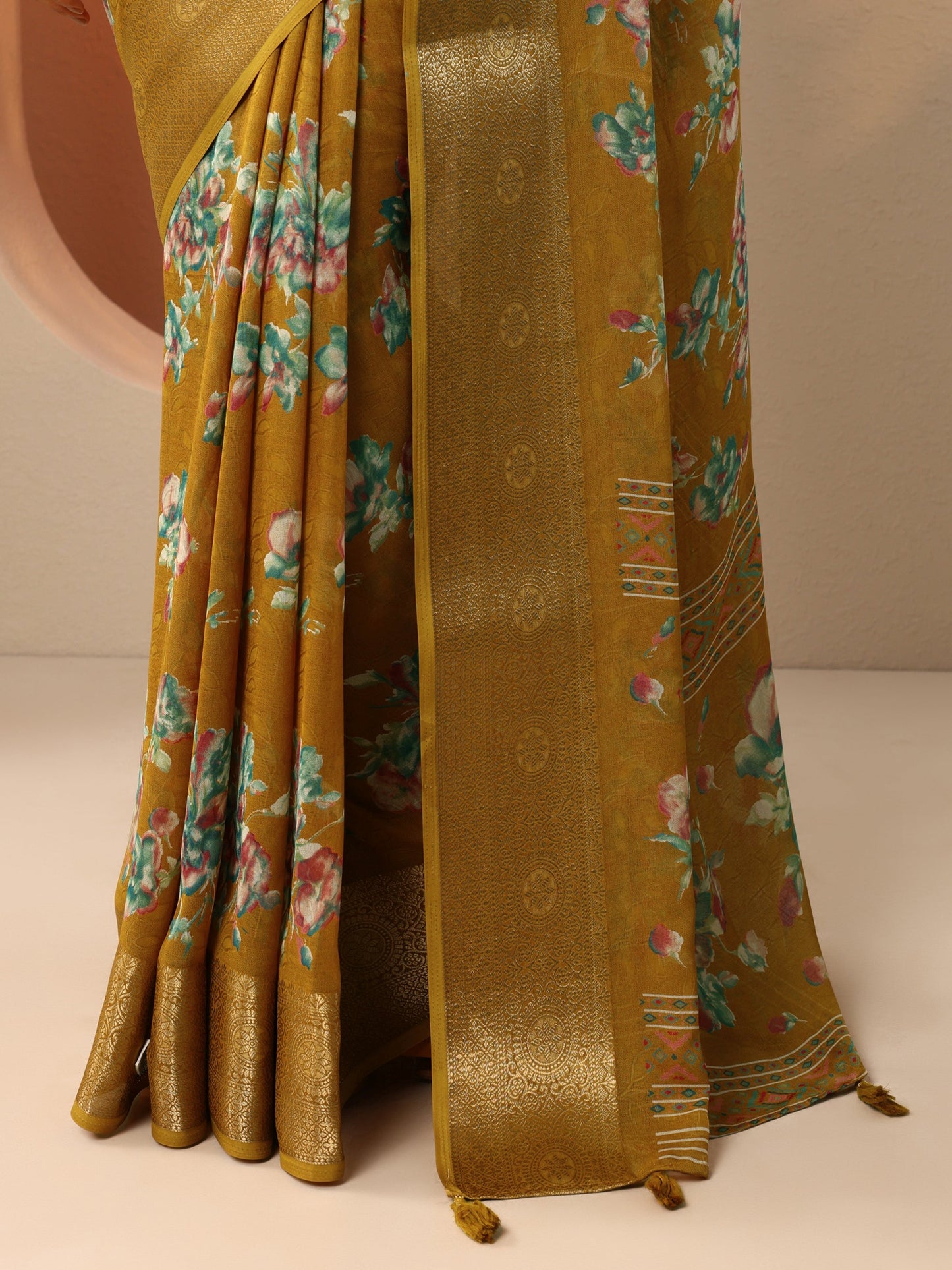 Mustard Printed Georgette Saree With Unstitched Blouse Piece