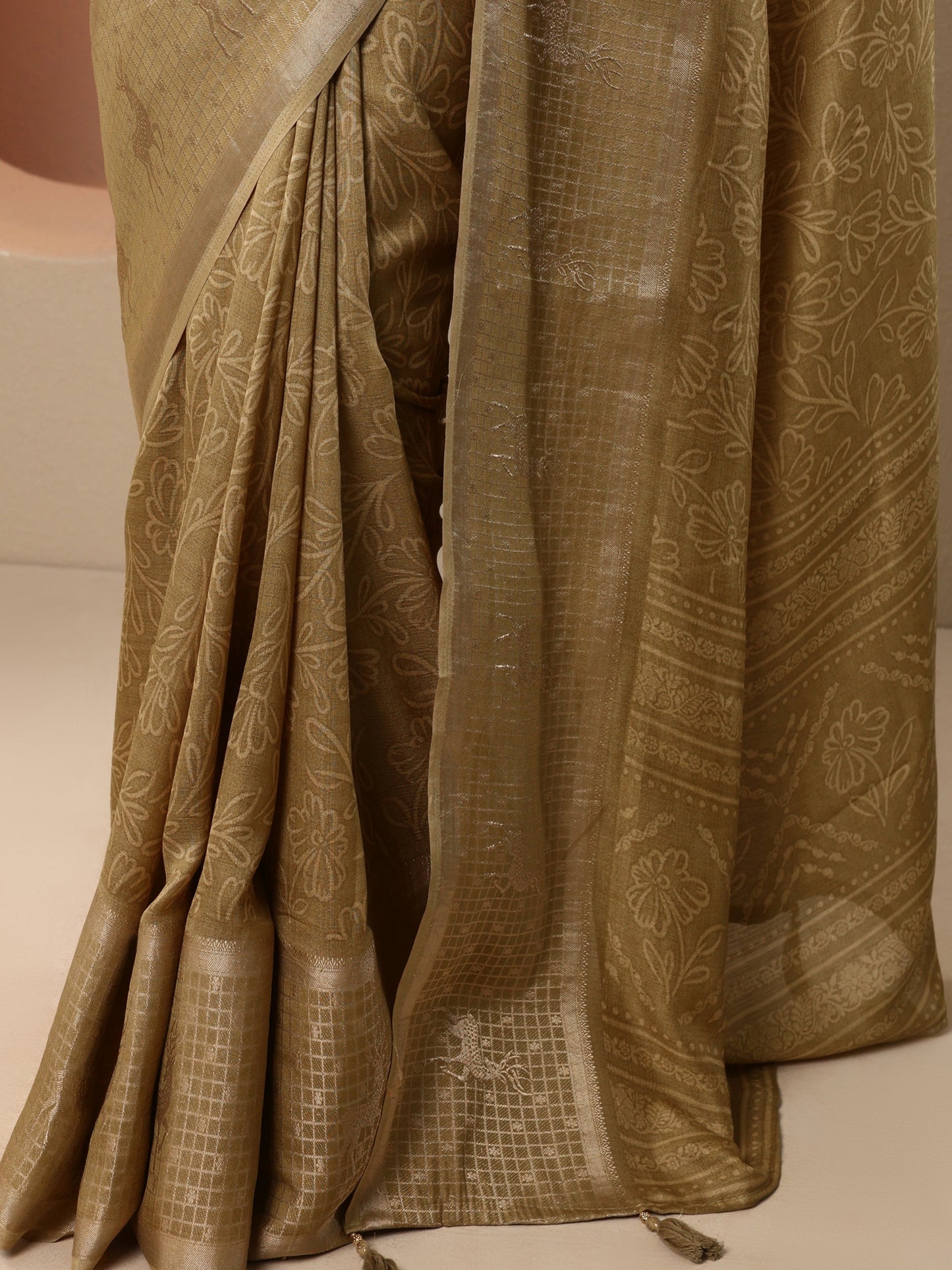 Khaki Printed Georgette Saree With Unstitched Blouse Piece