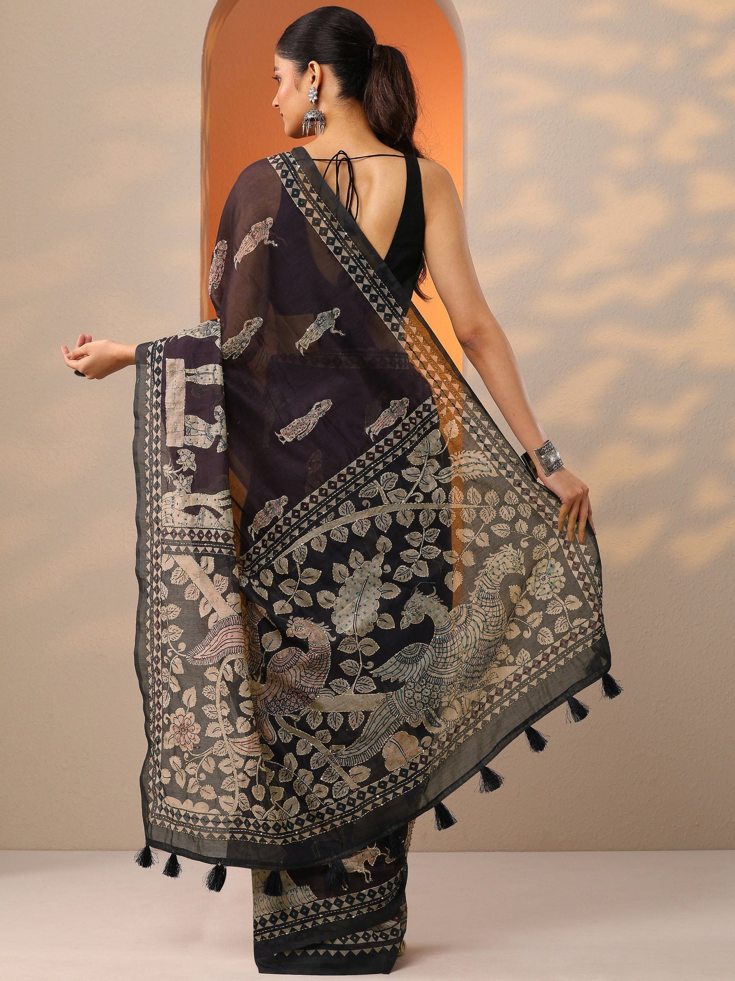 Burgundy Printed Silk Blend Saree With Unstitched Blouse Piece