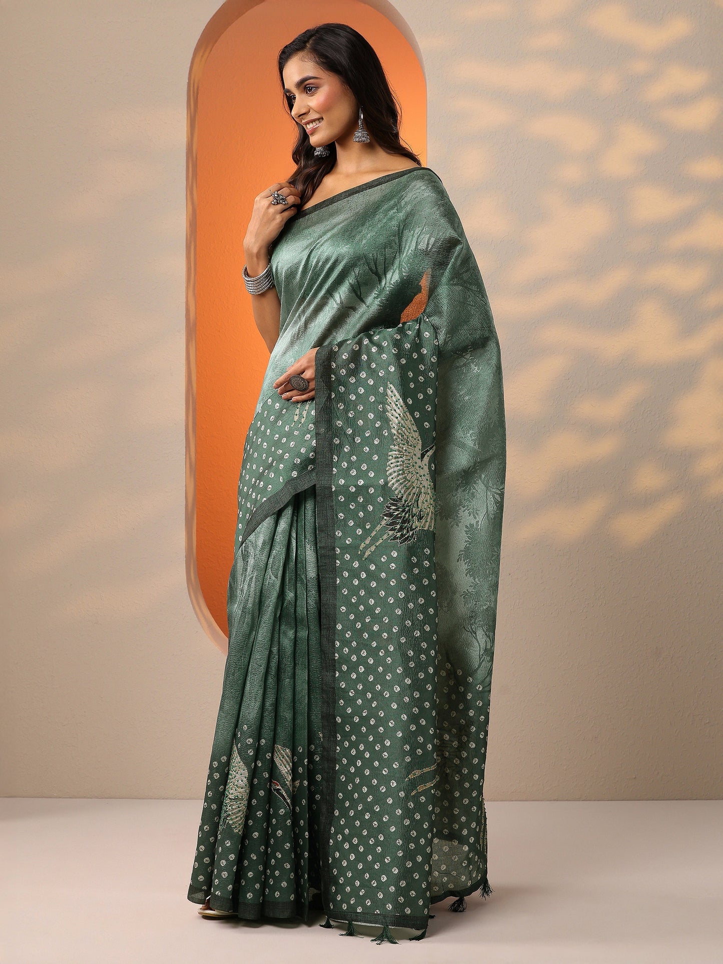 Green Printed Silk Blend Saree With Unstitched Blouse Piece
