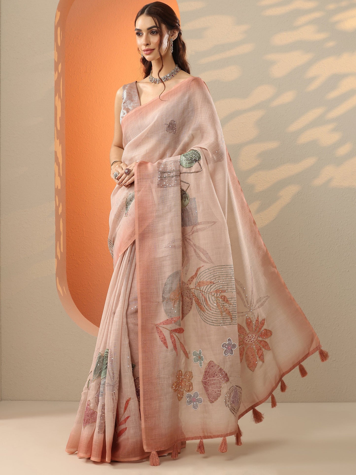 Peach Printed Silk Blend Saree With Unstitched Blouse Piece