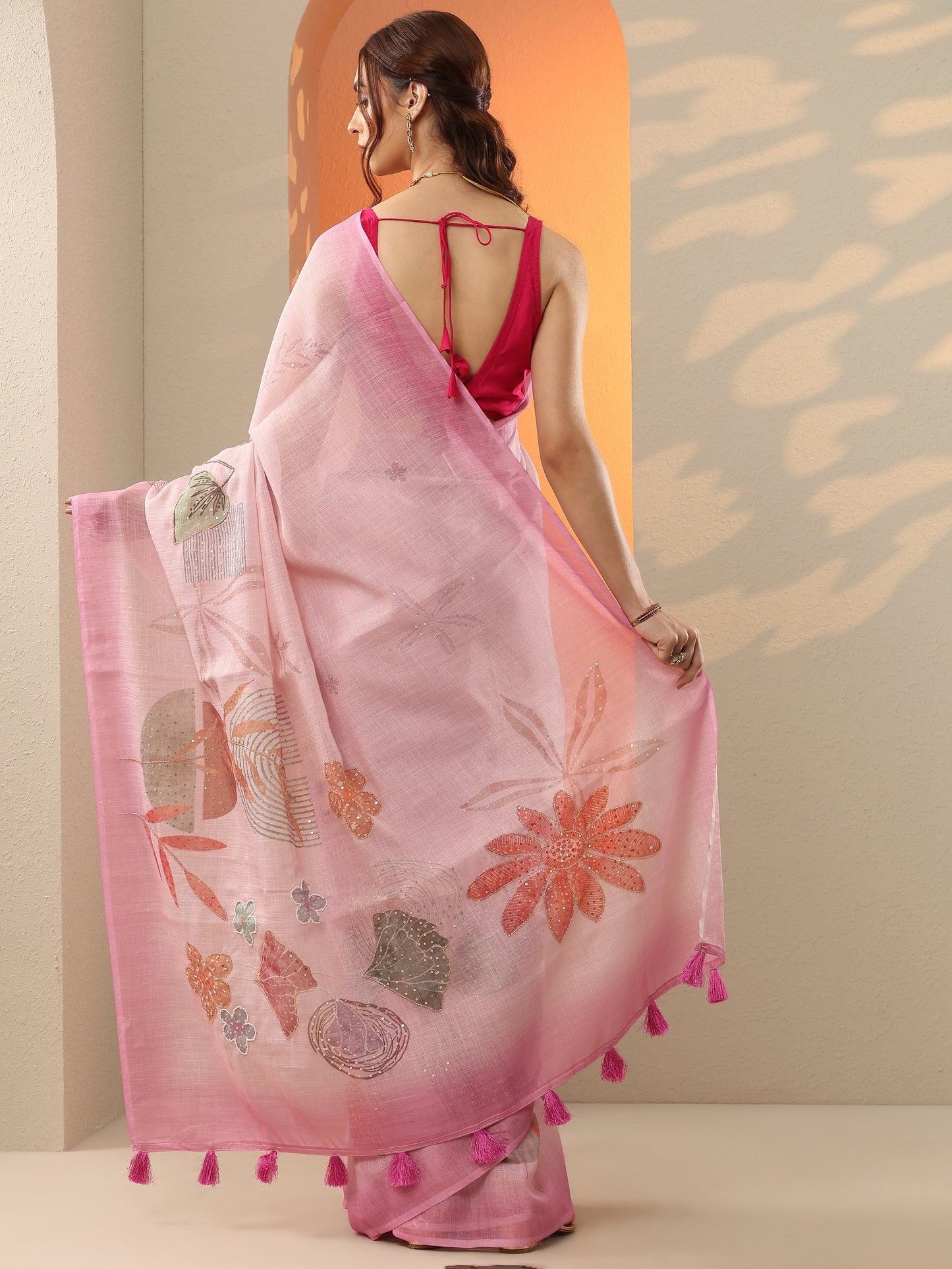 Pink Printed Silk Blend Saree With Unstitched Blouse Piece