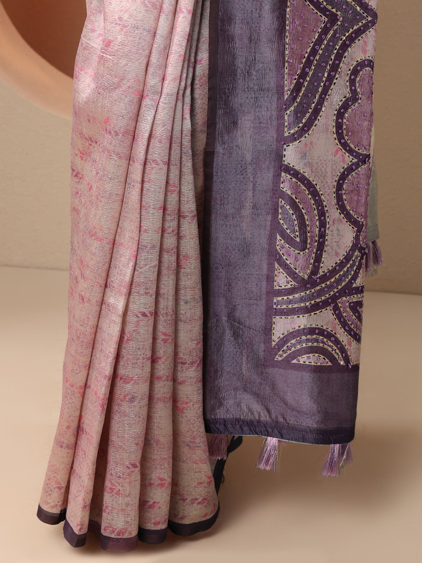 Lavender Embellished Silk Blend Saree With Unstitched Blouse Piece