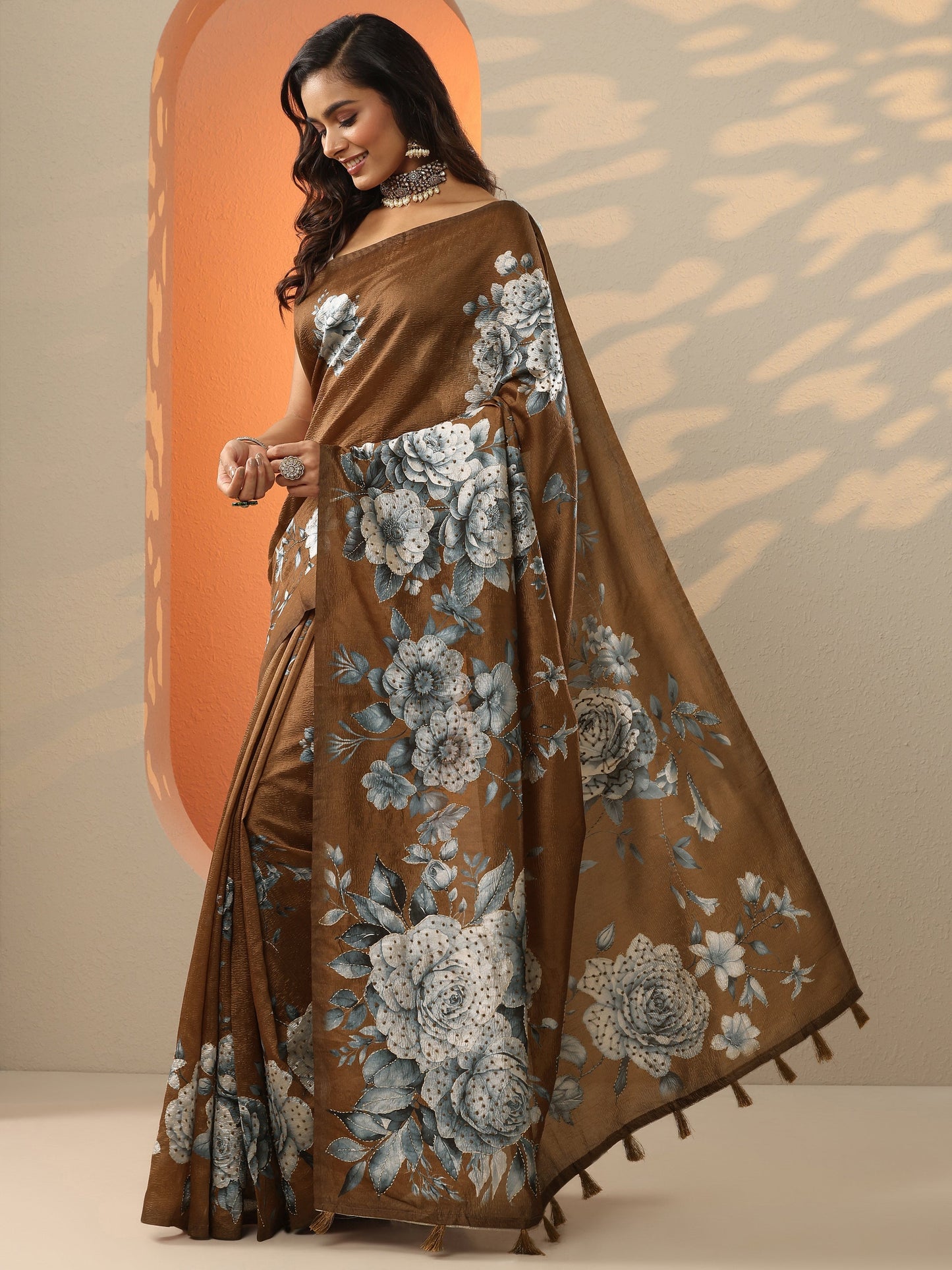 Brown Embellished Silk Blend Saree With Unstitched Blouse Piece