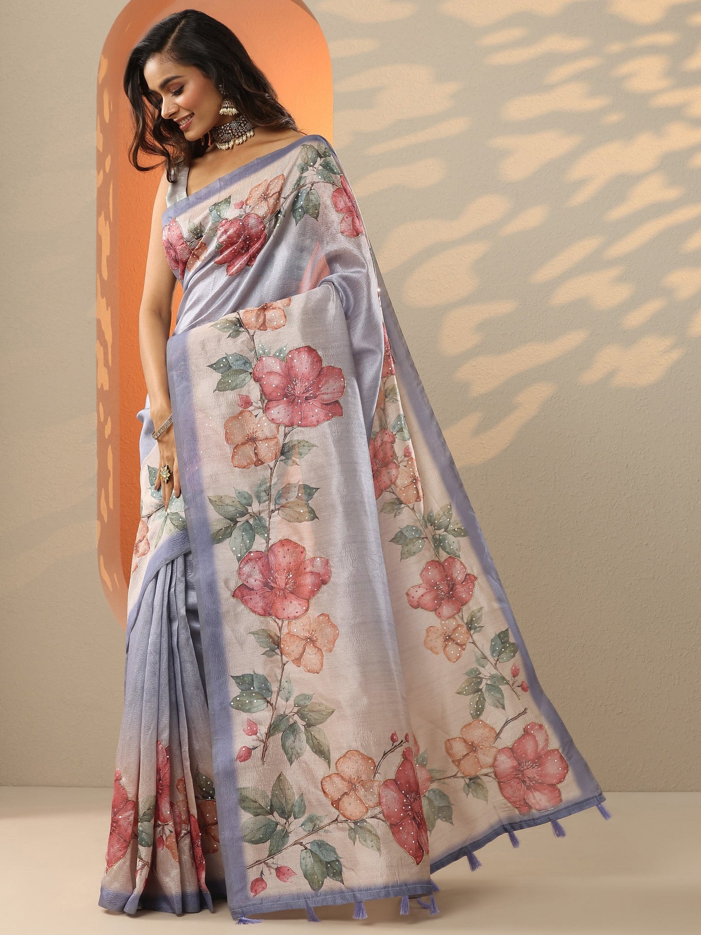 Lavender Embellished Silk Blend Saree With Unstitched Blouse Piece