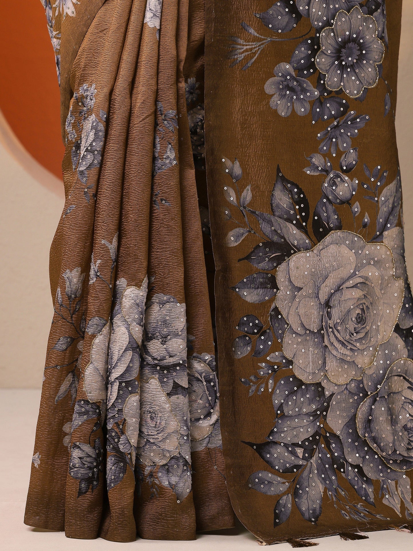 Brown Printed Silk Blend Saree With Unstitched Blouse Piece