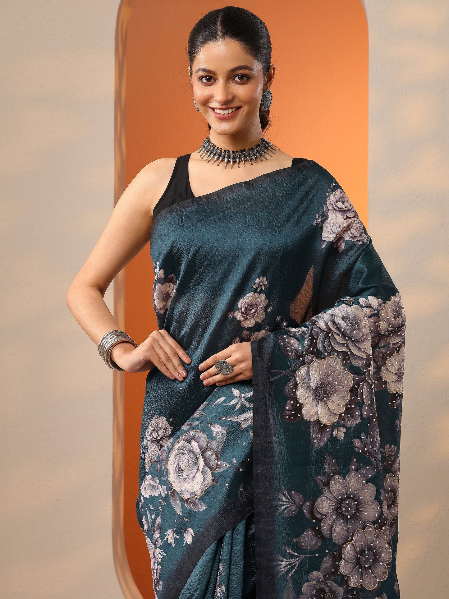 Teal Printed Silk Blend Saree With Unstitched Blouse Piece