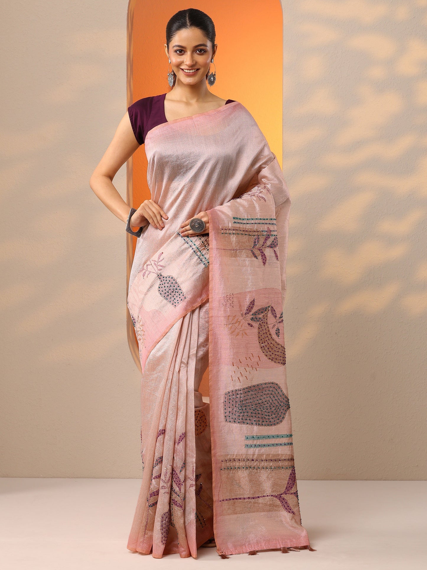 Peach Printed Silk Blend Saree With Unstitched Blouse Piece