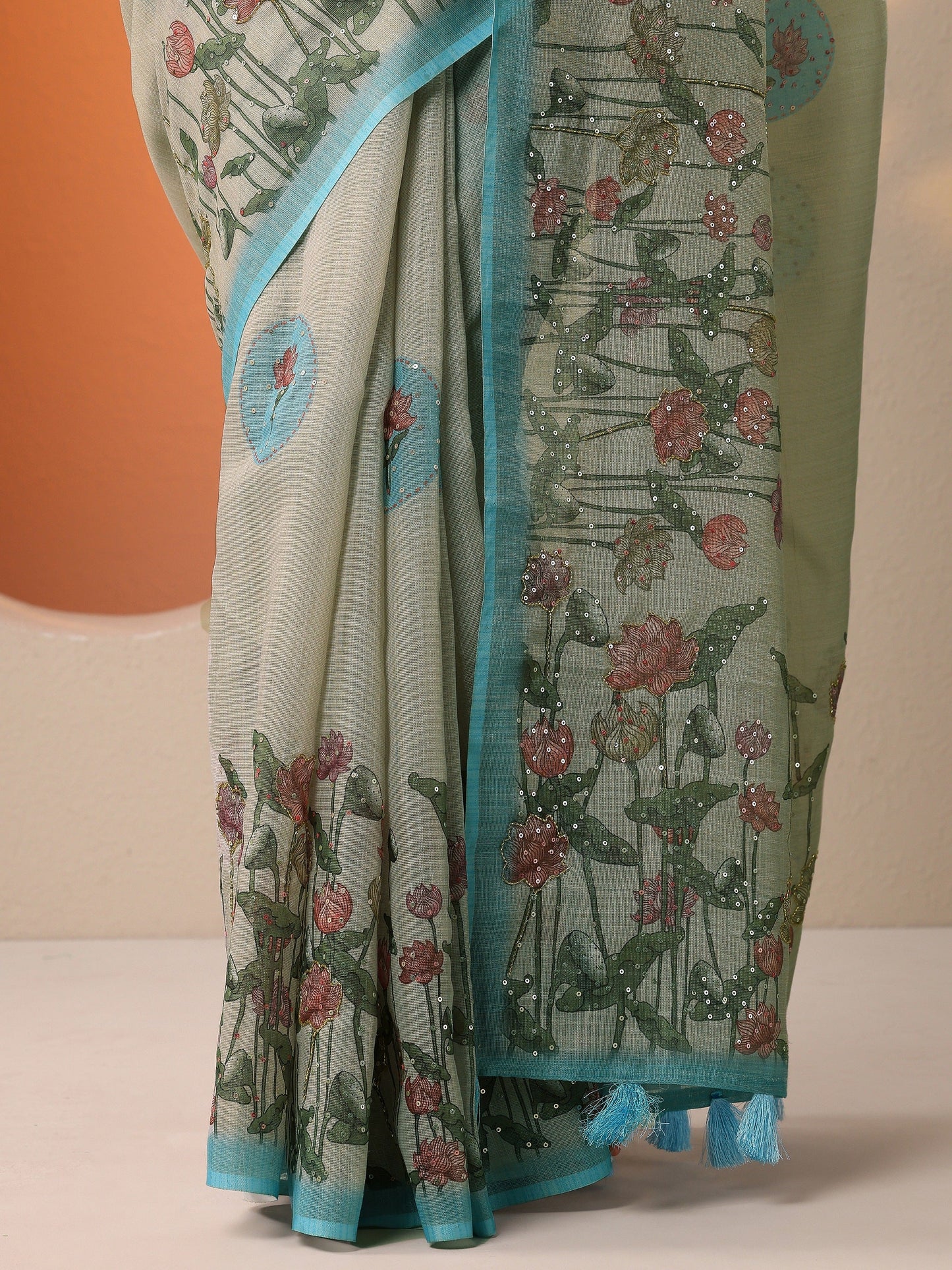 Beige Printed Silk Blend Saree With Unstitched Blouse Piece