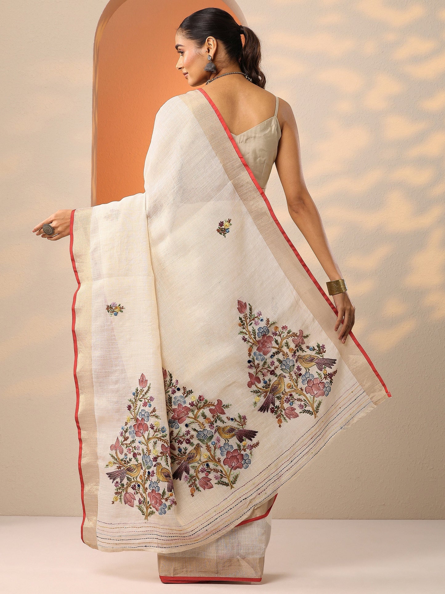 Beige Embroidered Silk Blend Saree With Unstitched Blouse Piece